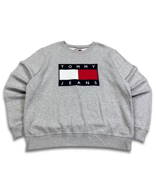 2000‘s Tommy Hilfiger Sweater (XXL)