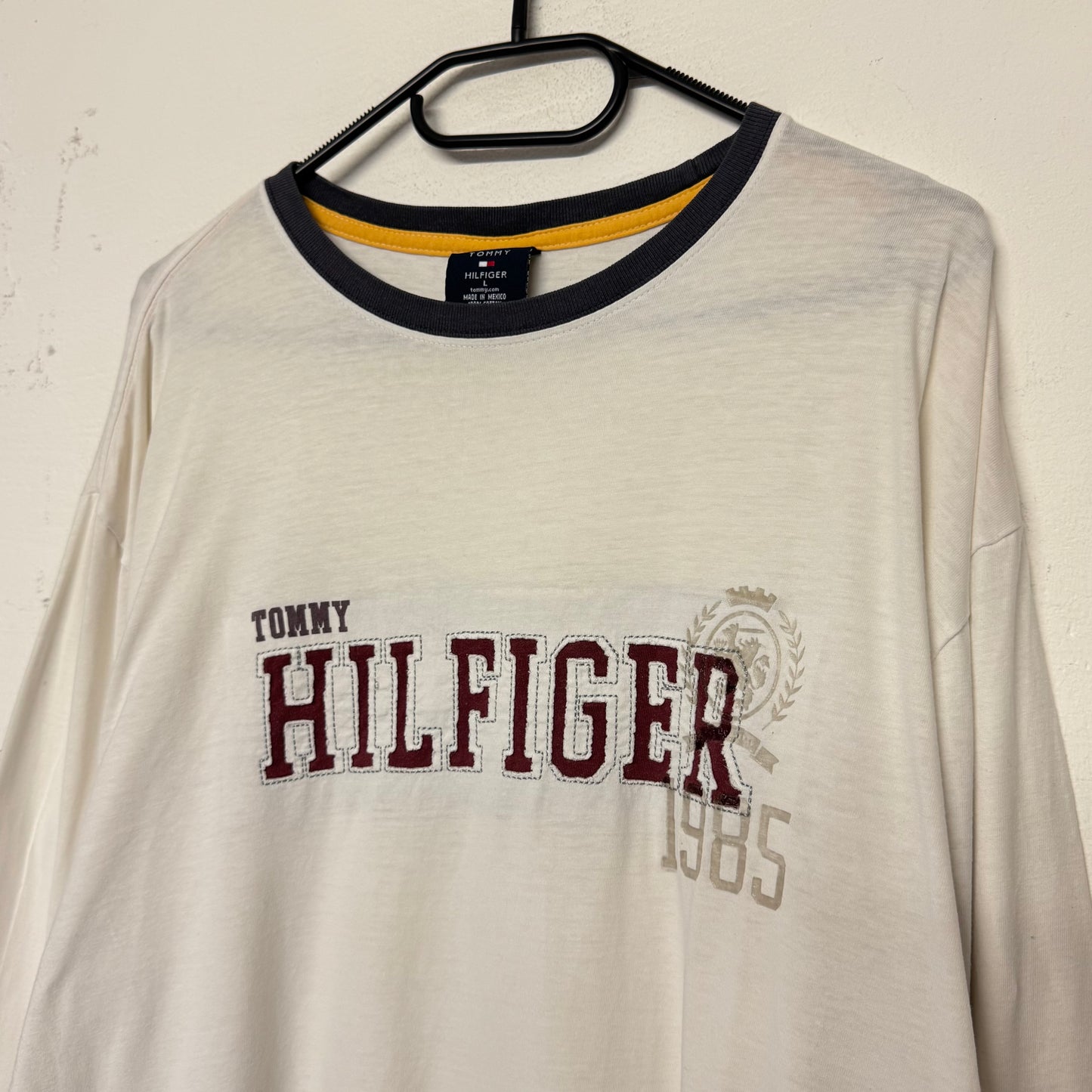 2000‘s Tommy Hilfiger Longsleeve *rare (XL)