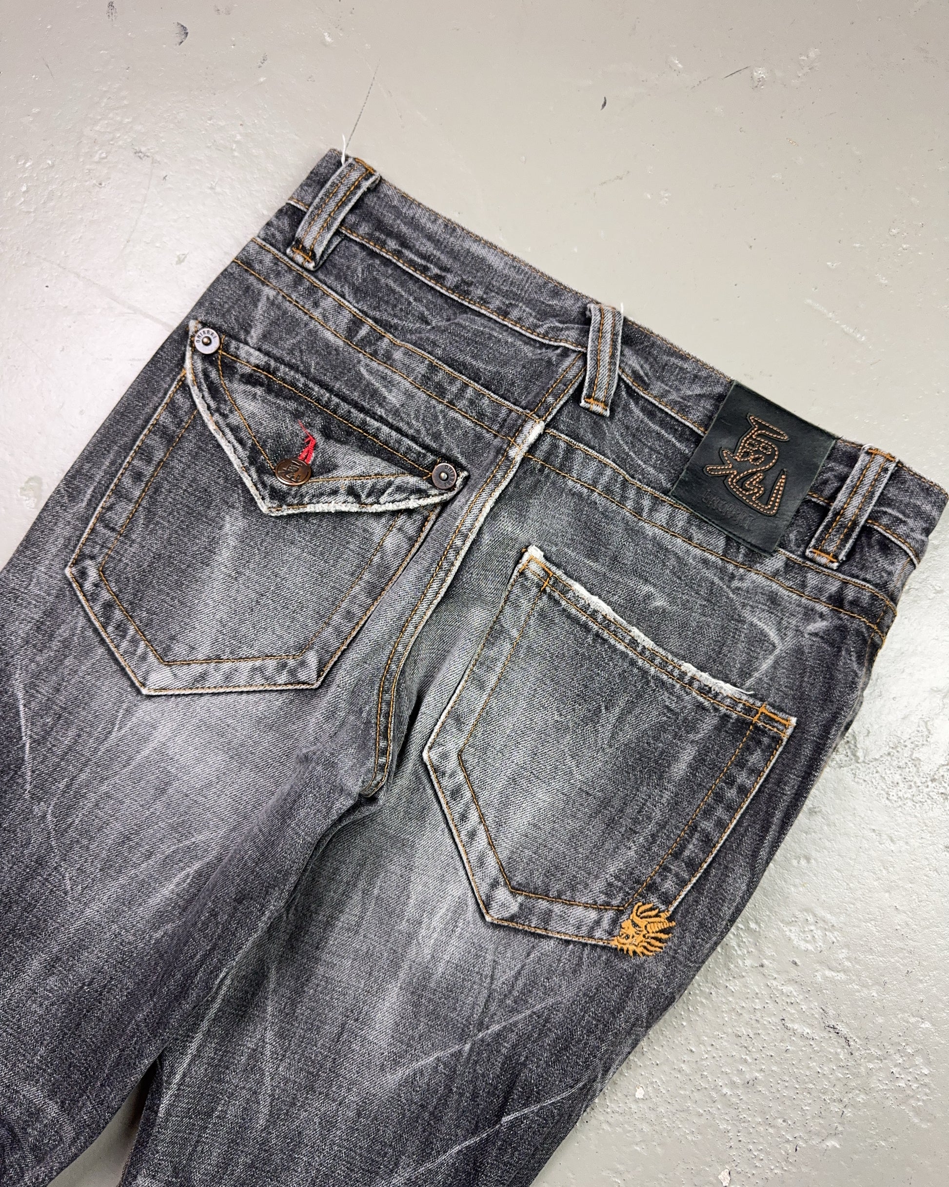 2000's Oniarai Japanese Archive Straight/Baggy Jeans *very rare 30x32 (M)