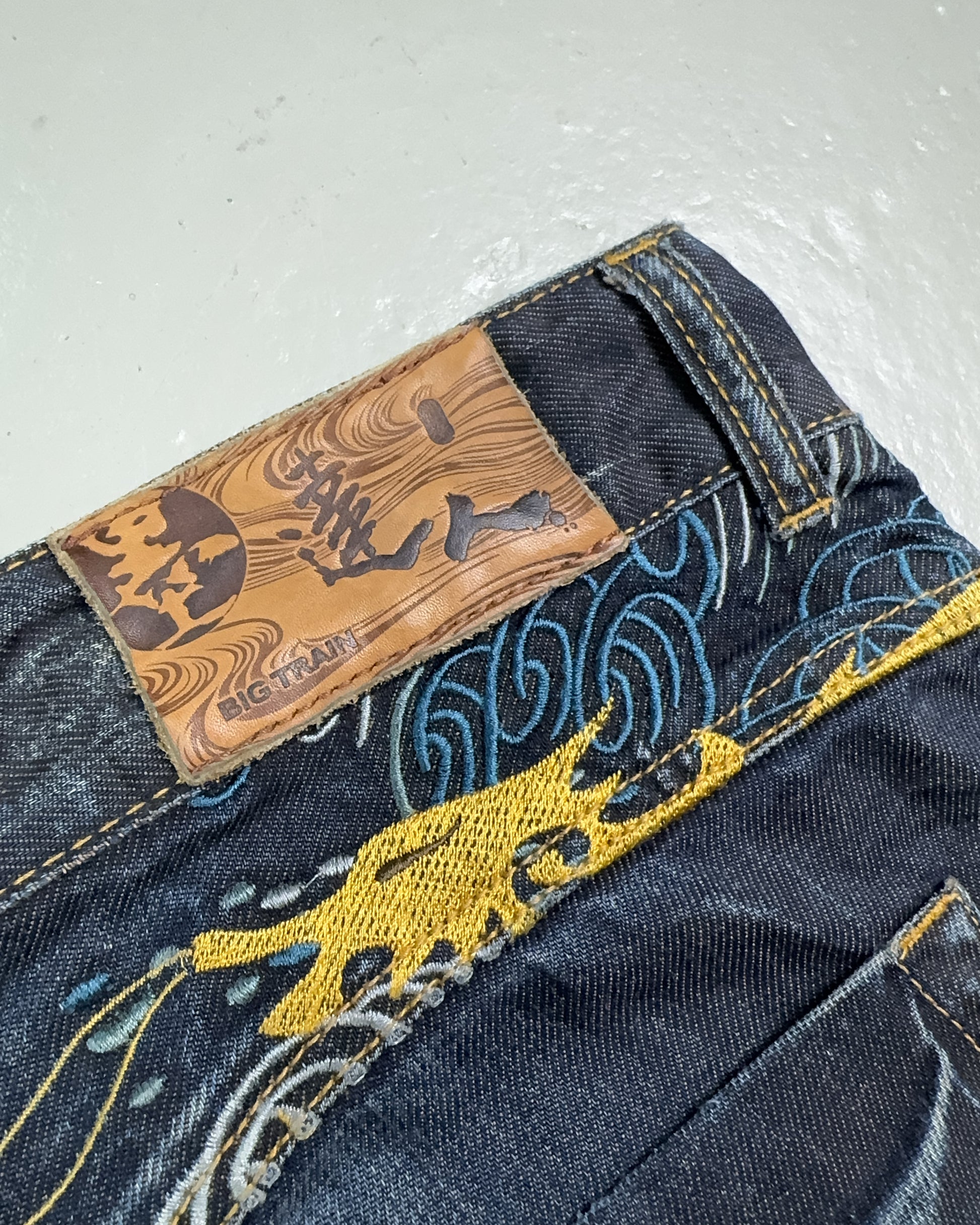 2000's Big Train Japanese Archive Straight/Baggy Jeans *very rare 32x34 (M)