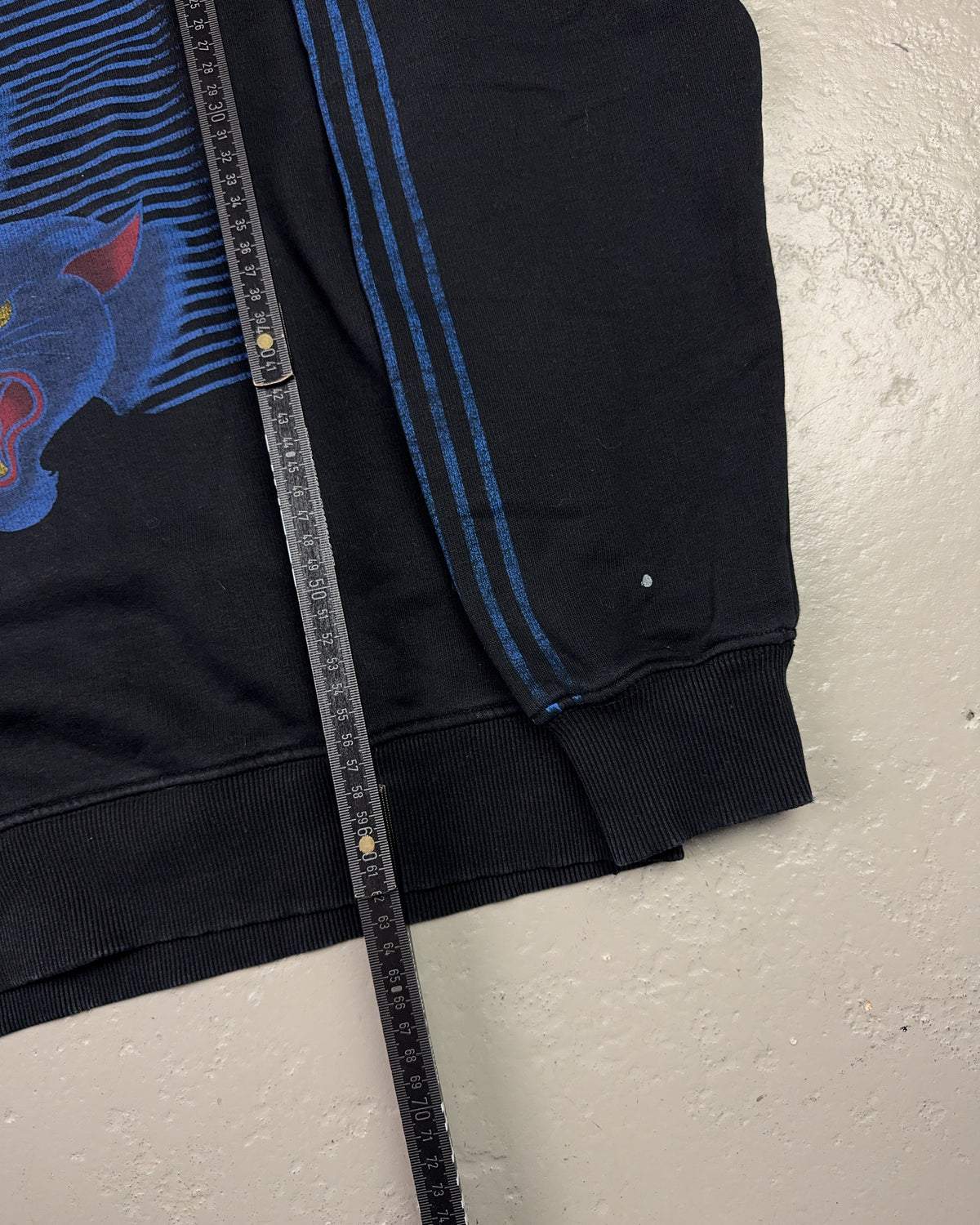 2010's Doomsday Sweater *rare (L)