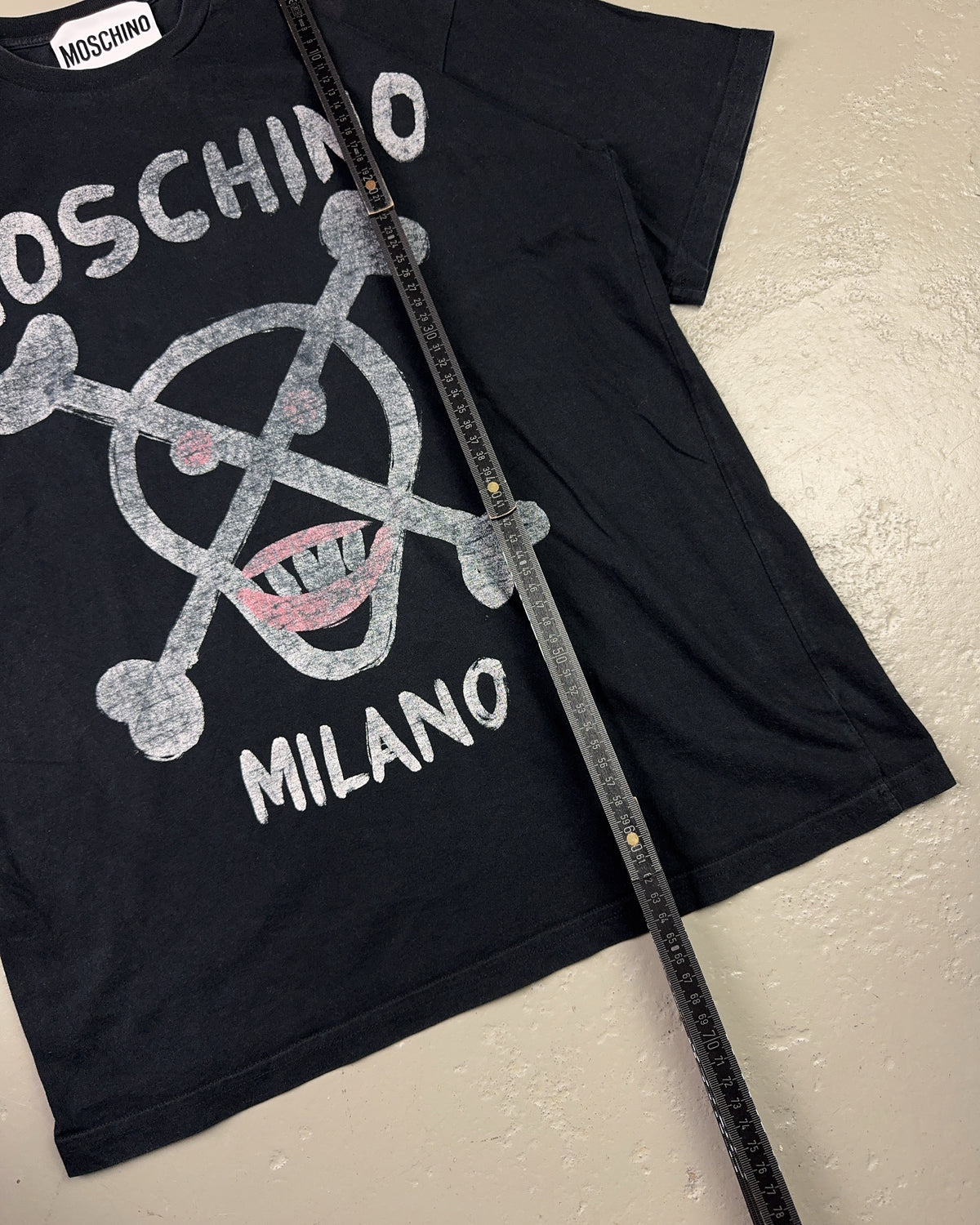 2000's Moschino T-shirt *rare (M)