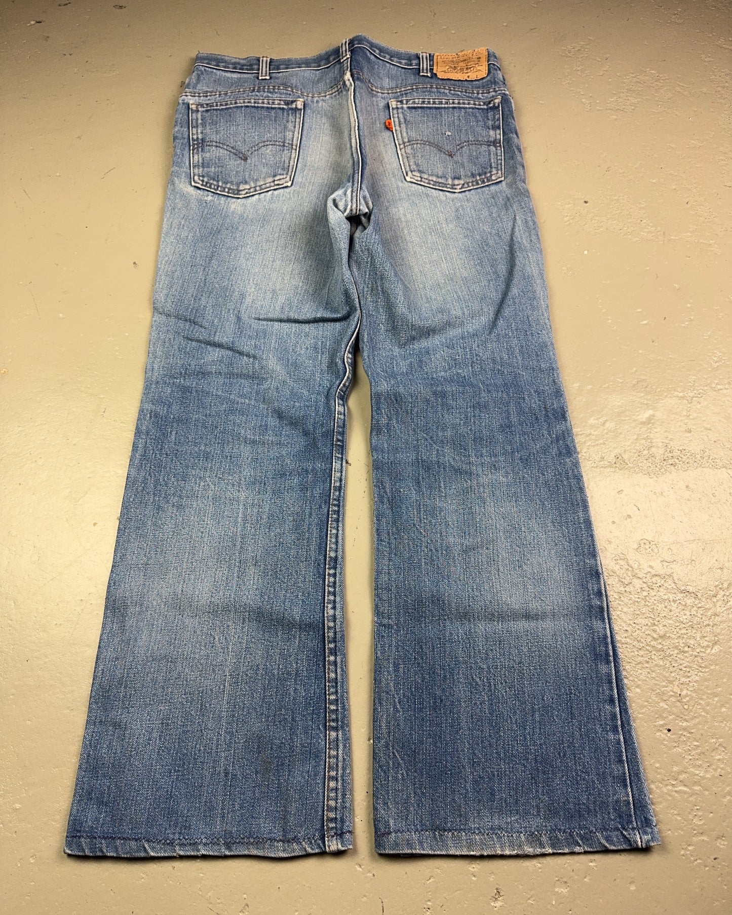 1980's Levi's Baggy/Bootcut Jeans *extremely rare 36x32 (XL)