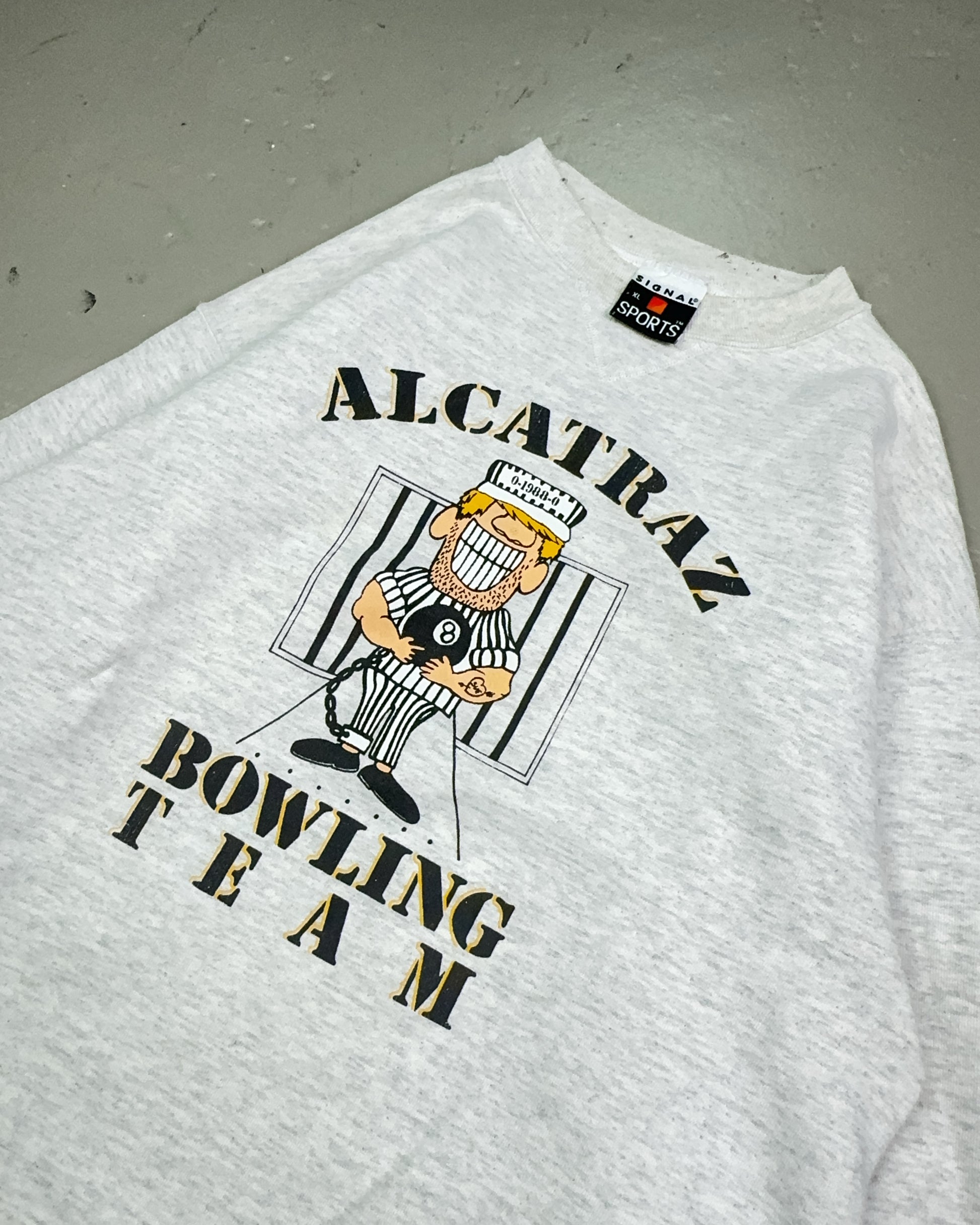 2000's Signal Sports Sweater * (XL)