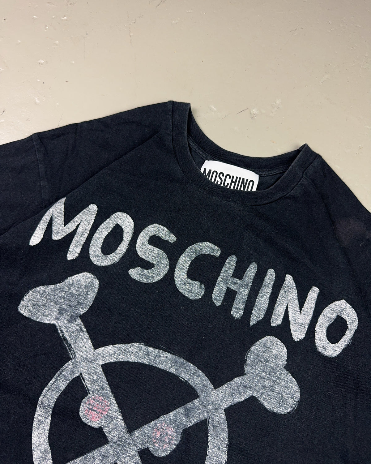 2000's Moschino T-shirt *rare (M)