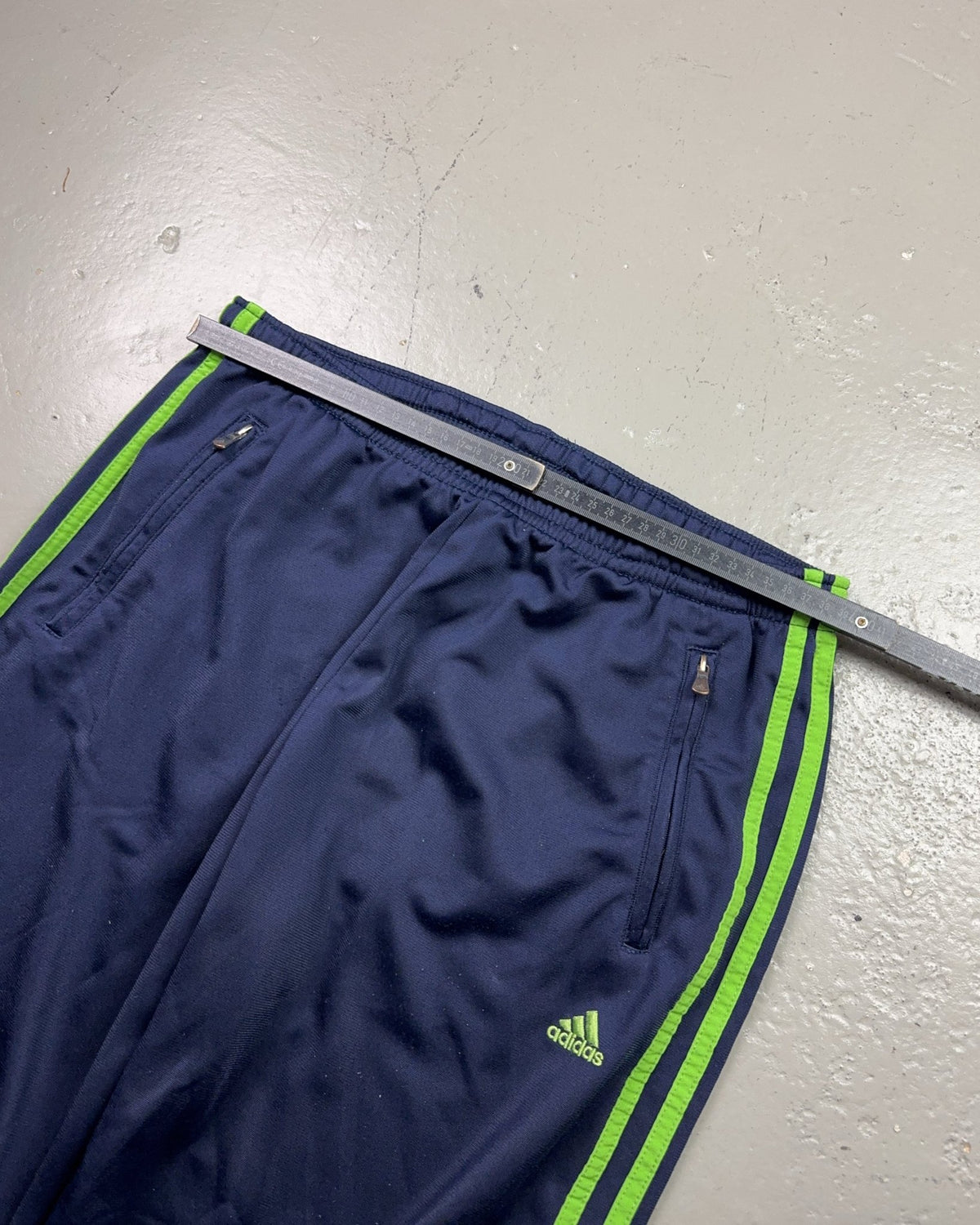 2000's Adidas Baggy Track Pants *rare (M)