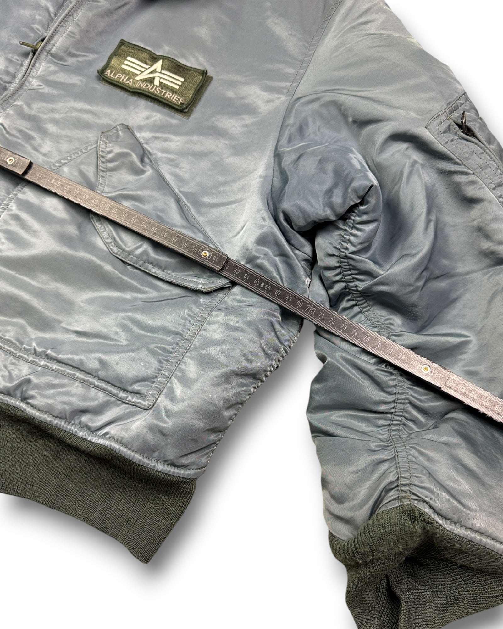 2000's Alpha Industries Bomber Jacket *rare (XL)