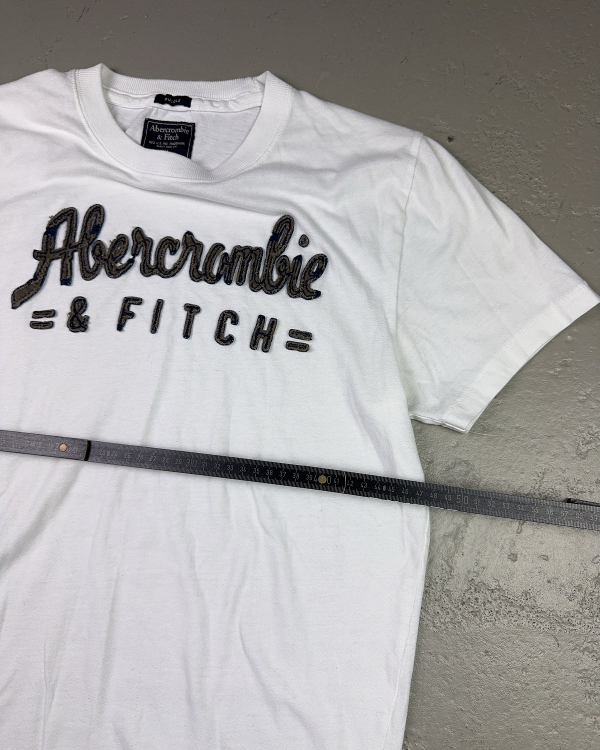 2000's Abercrombie & Fitch T-shirt * (M)