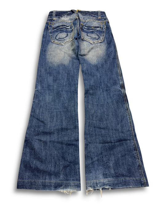 2000's Japanese Style Low Waist/Bootcut Jeans Women's *rare 26x30 (XS)