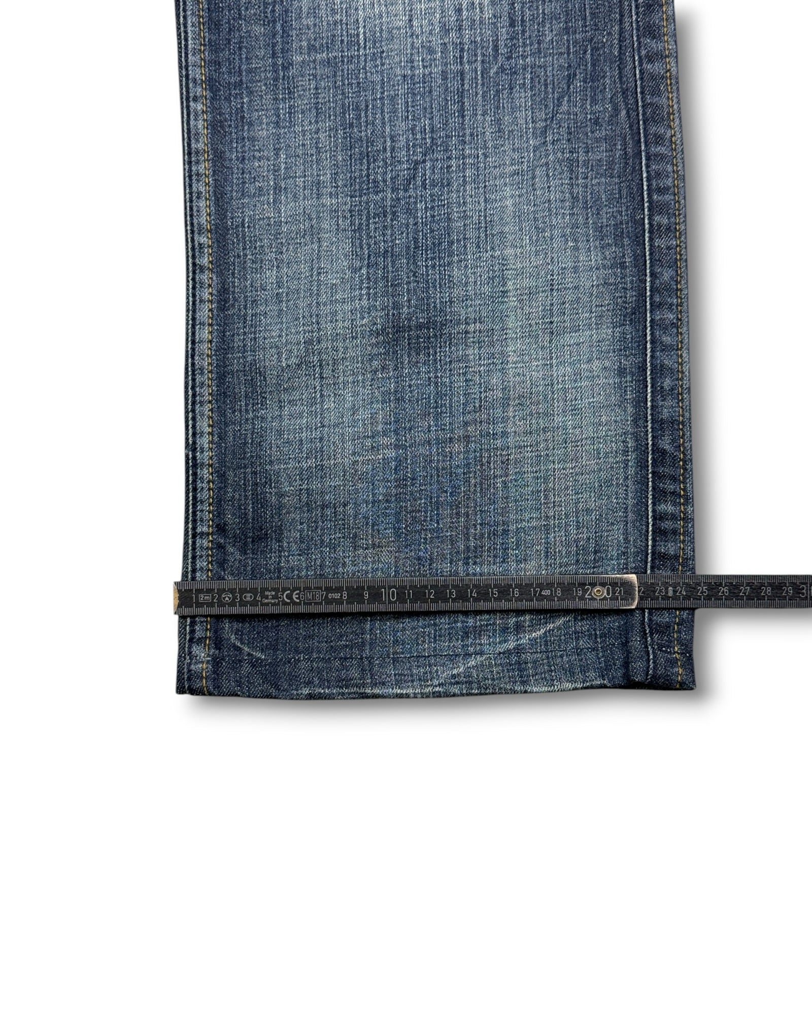 2000's Big Train Baggy Japanese Jeans *very rare 36x32 (XL)