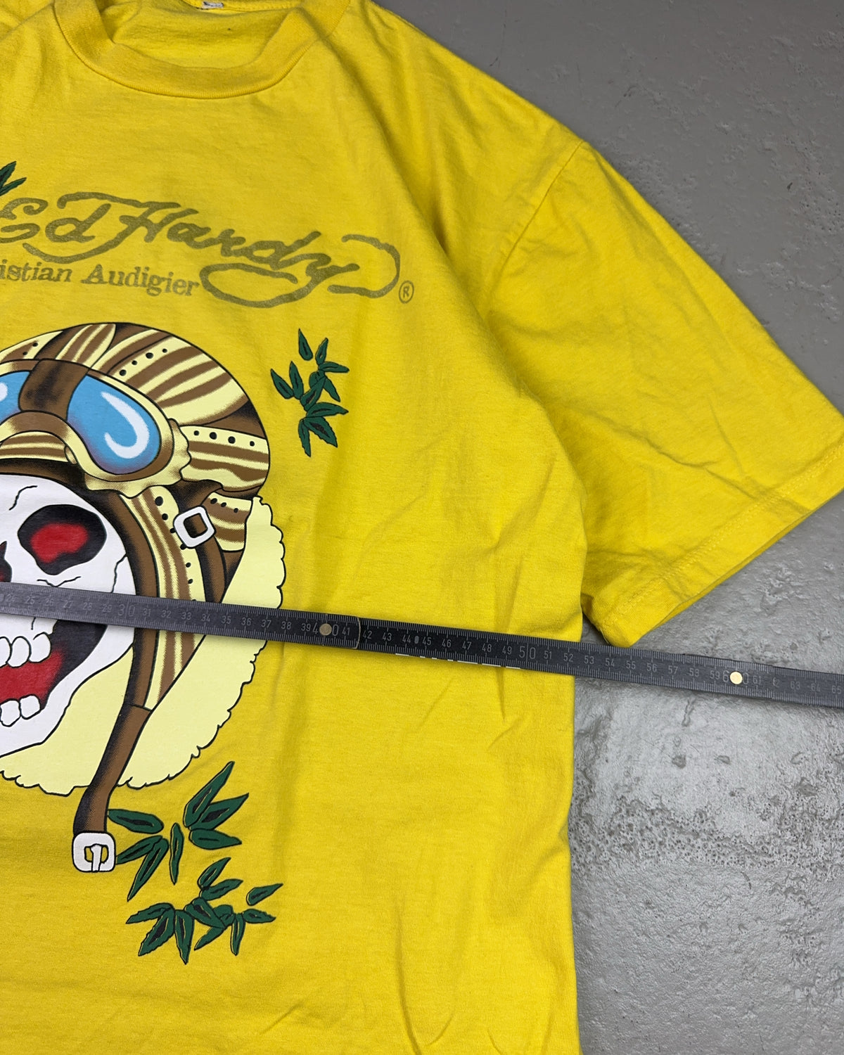 2000's Ed Hardy T-shirt *rare (XL)