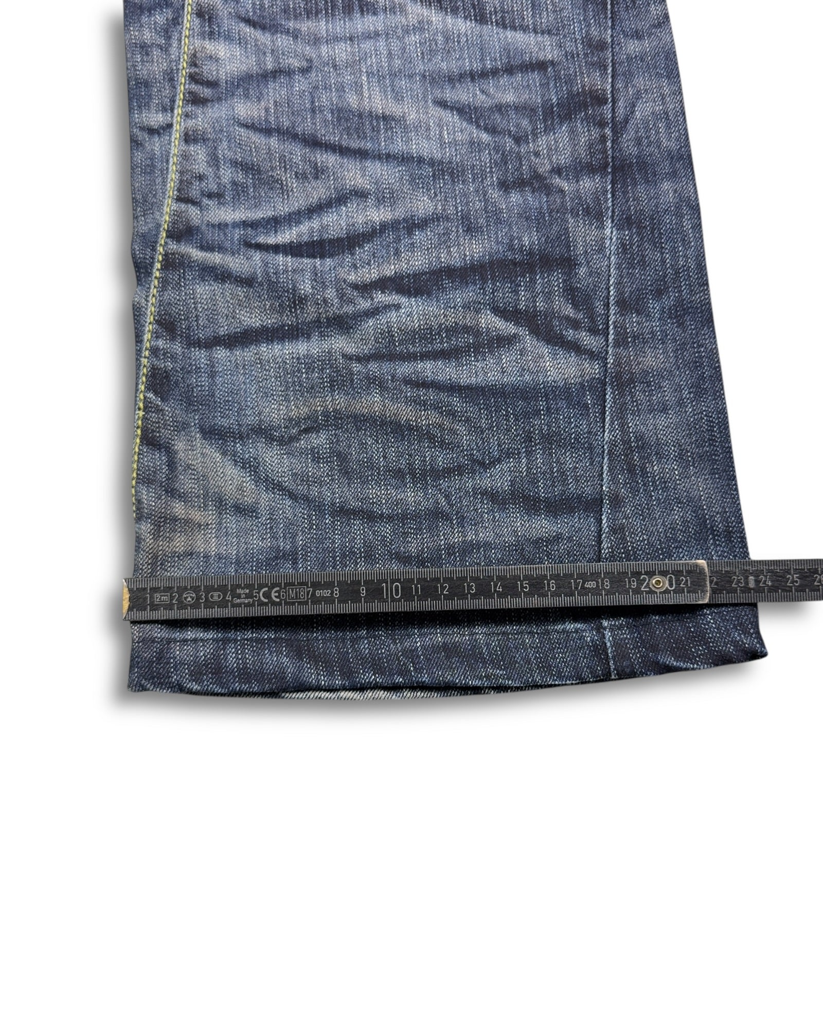 2000's Big Train Japanese Baggy Jeans *very rare 32x34 (M)