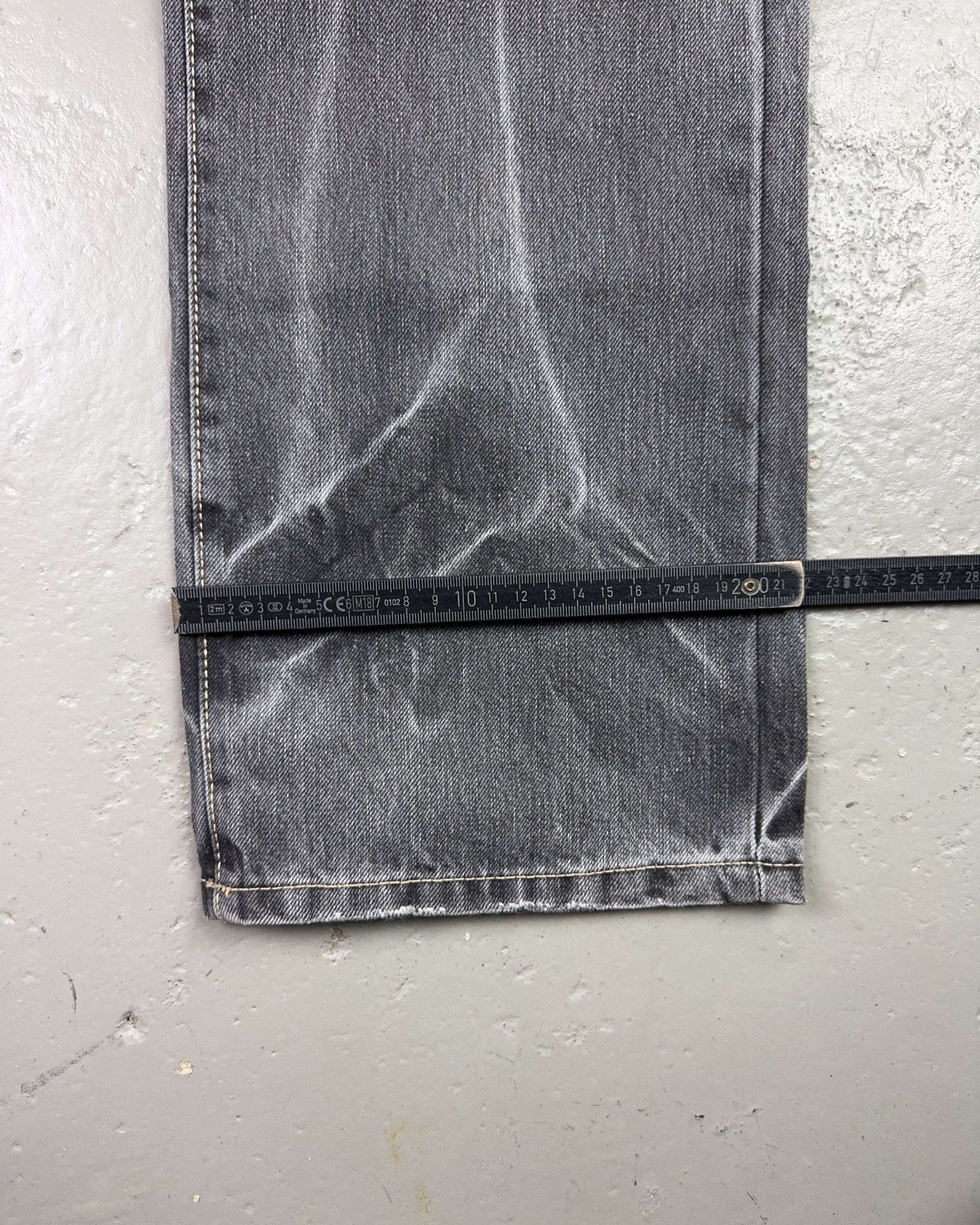 2000's Big Train Japanese Archive Straight/Baggy Jeans *very rare 32x32 (M)