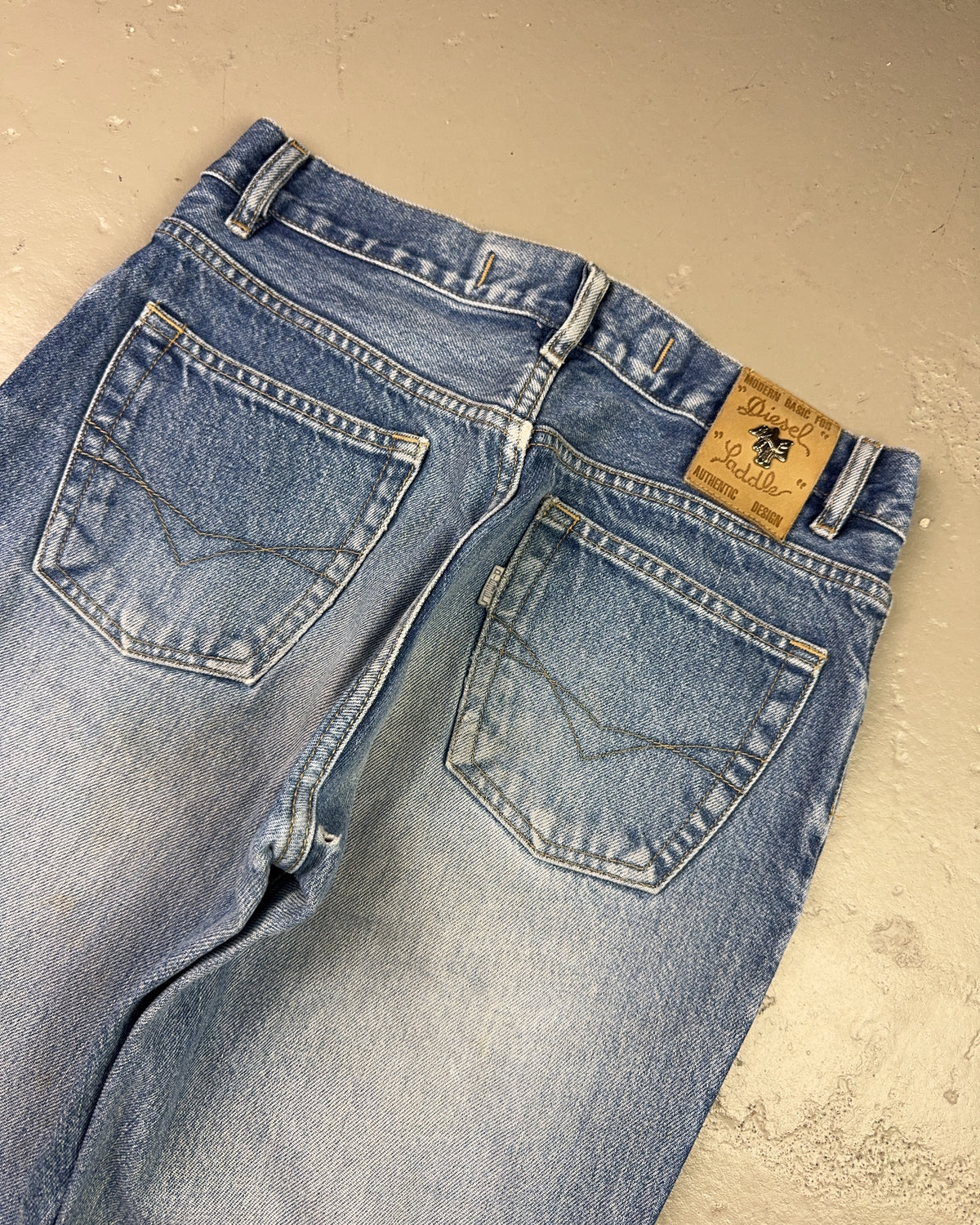 1990's Diesel Bootcut/Flared Jeans *rare 30x32 (M)