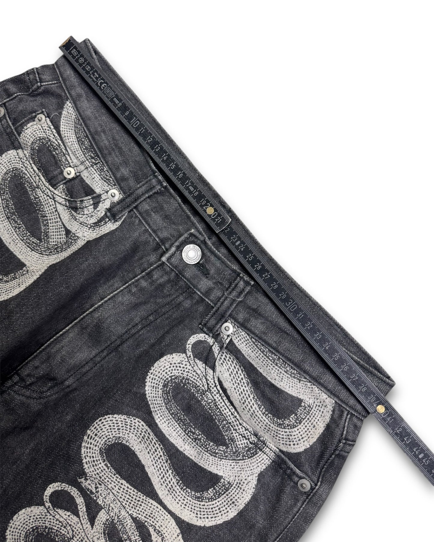 2000's Straight/Baggy Snake Design Jeans *rare 30x28 (M)