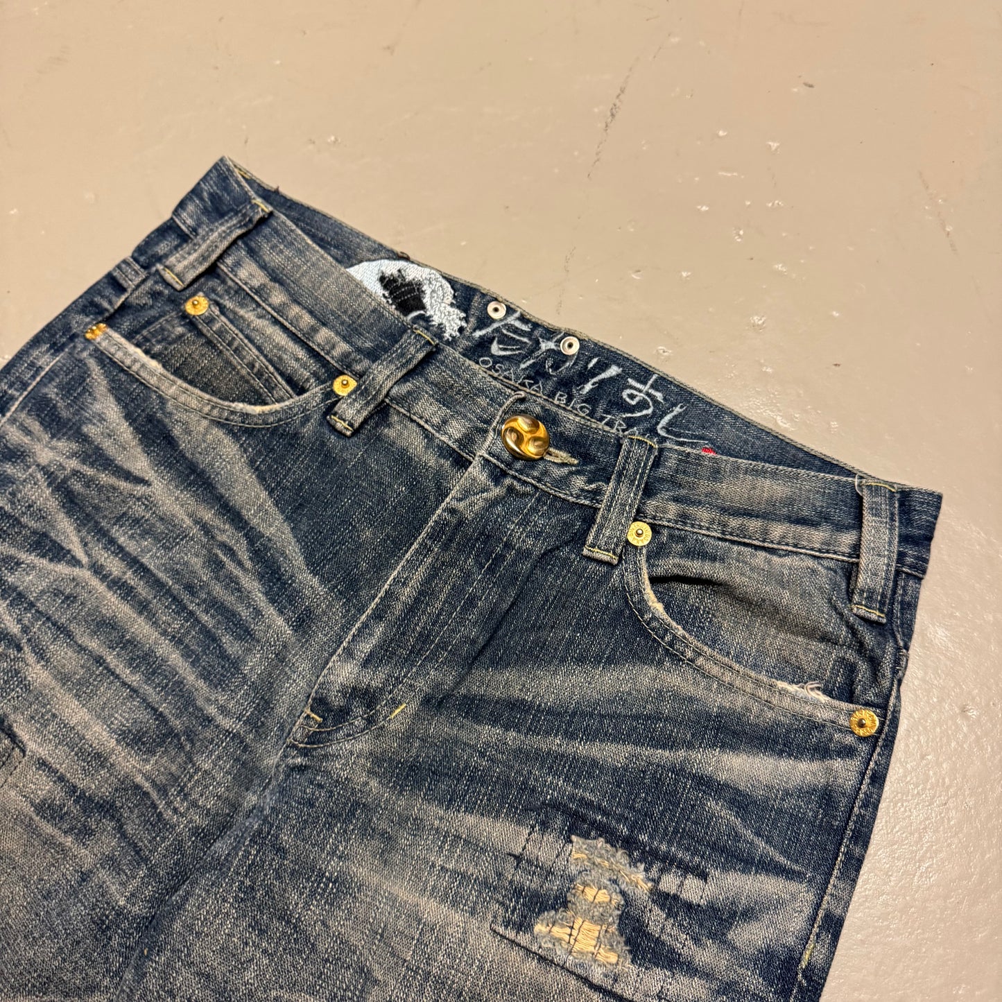 2000‘s Osaka Big Train Japanese Baggy/Straight Heavy Denim Jeans *very rare 30x33