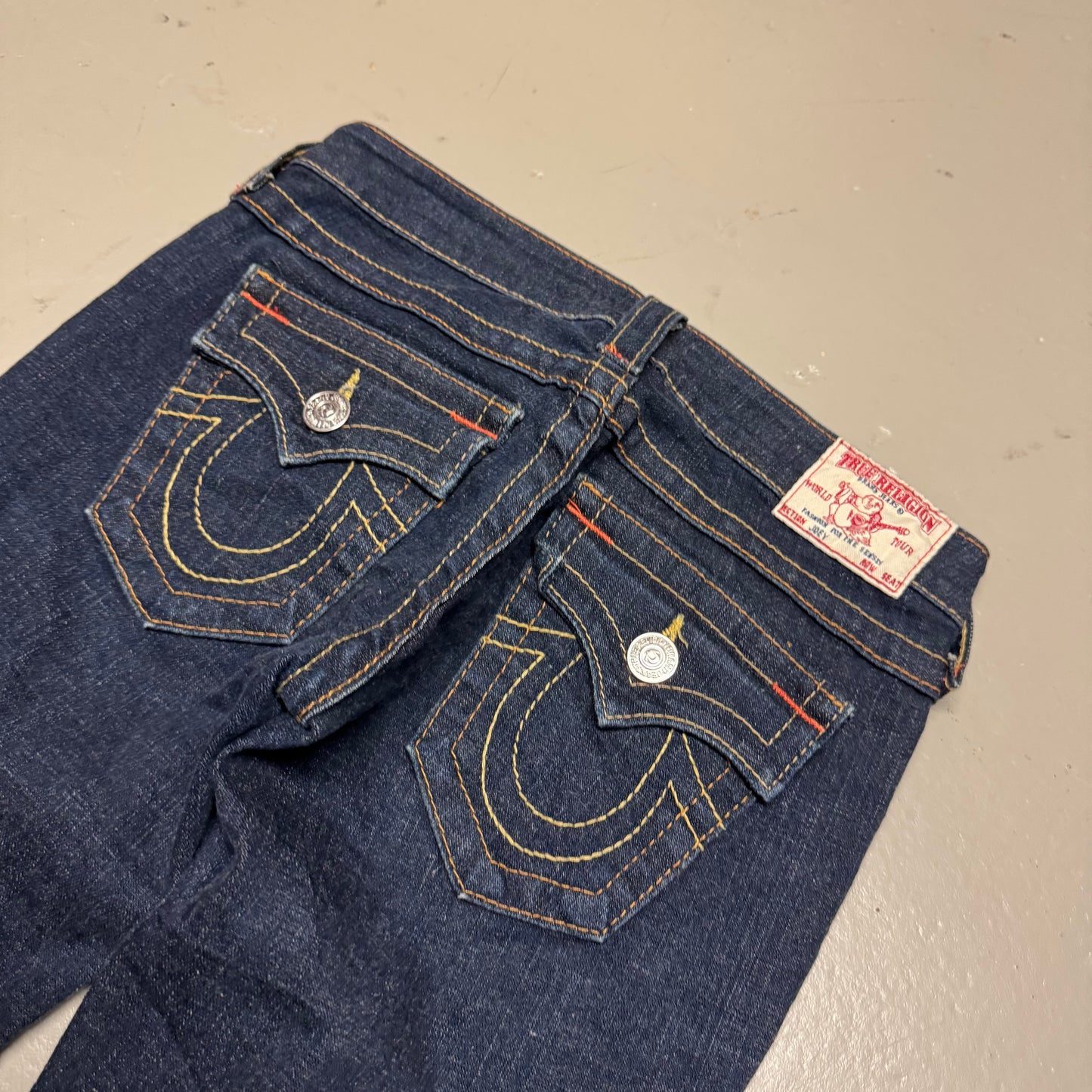 2000‘s True Religion Low Waist/ Flared Jeans Women‘s (S)