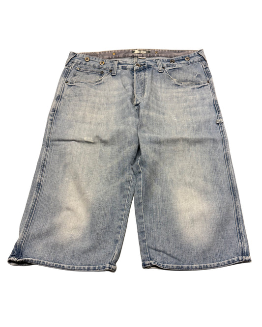 2000‘s Shorts/Jorts (W36)