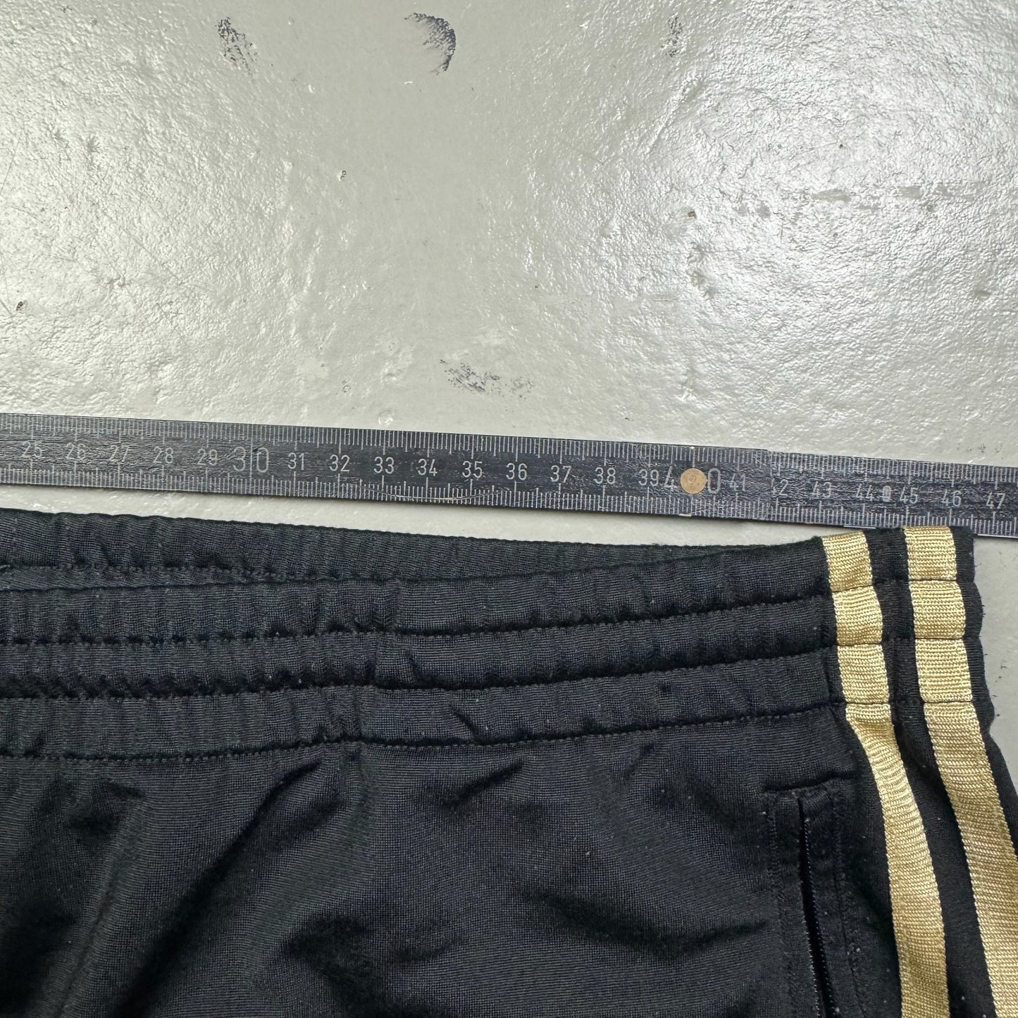 2011 Adidas Originals Baggy Trackpants *rare (L)