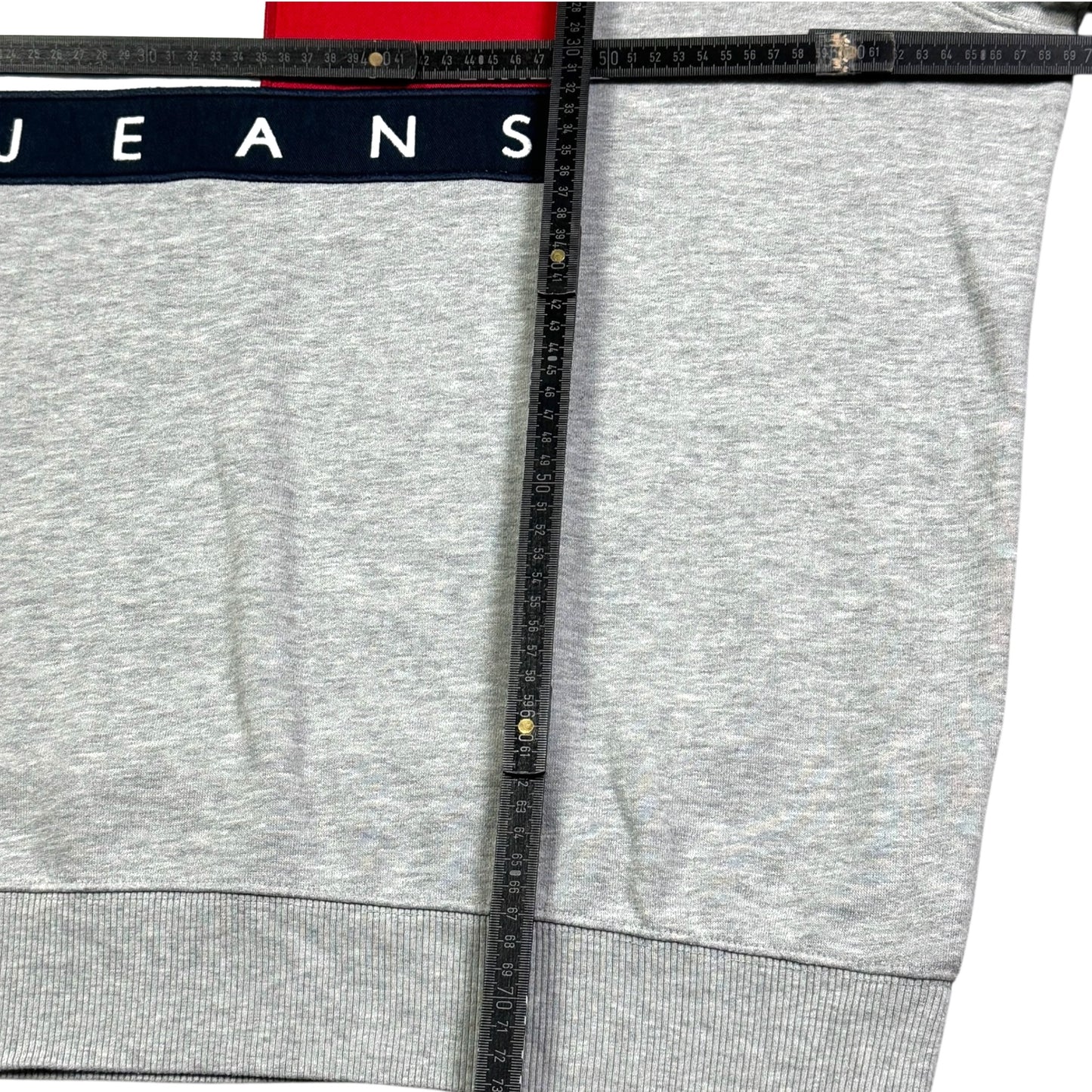 2000‘s Tommy Hilfiger Sweater (XXL)