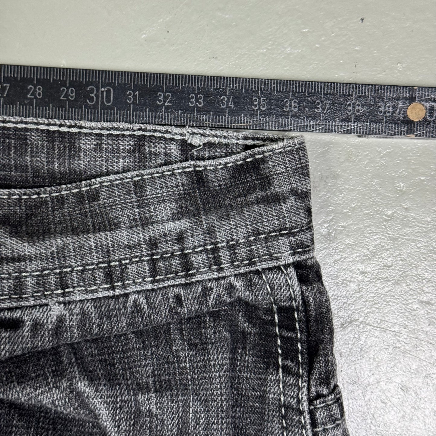 2000‘s Southpole Hip Hop Baggy Jeans *rare 28x28