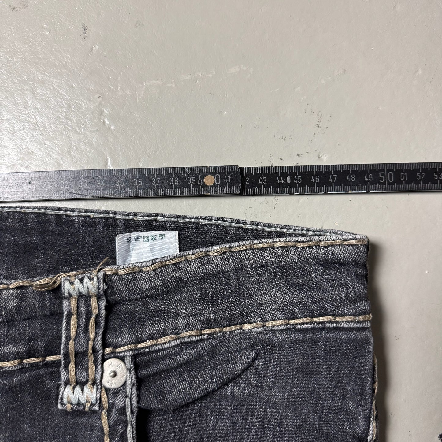 2000‘s True Religion Straight/Stretchy Jeans 38x34