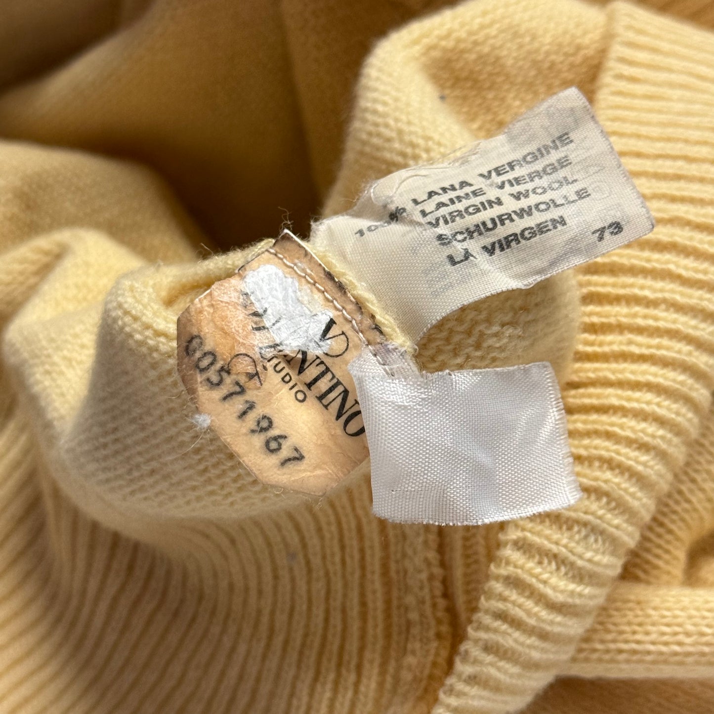 1980‘s Valentino Studio Virgin Wool Sweater *extremely rare (M)