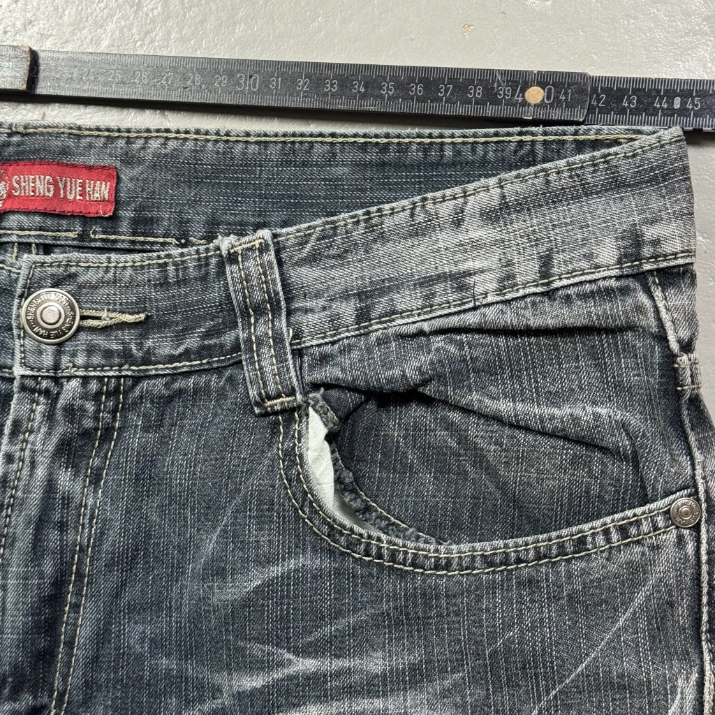 2000’s Japanese Straight Jeans *rare 34x34
