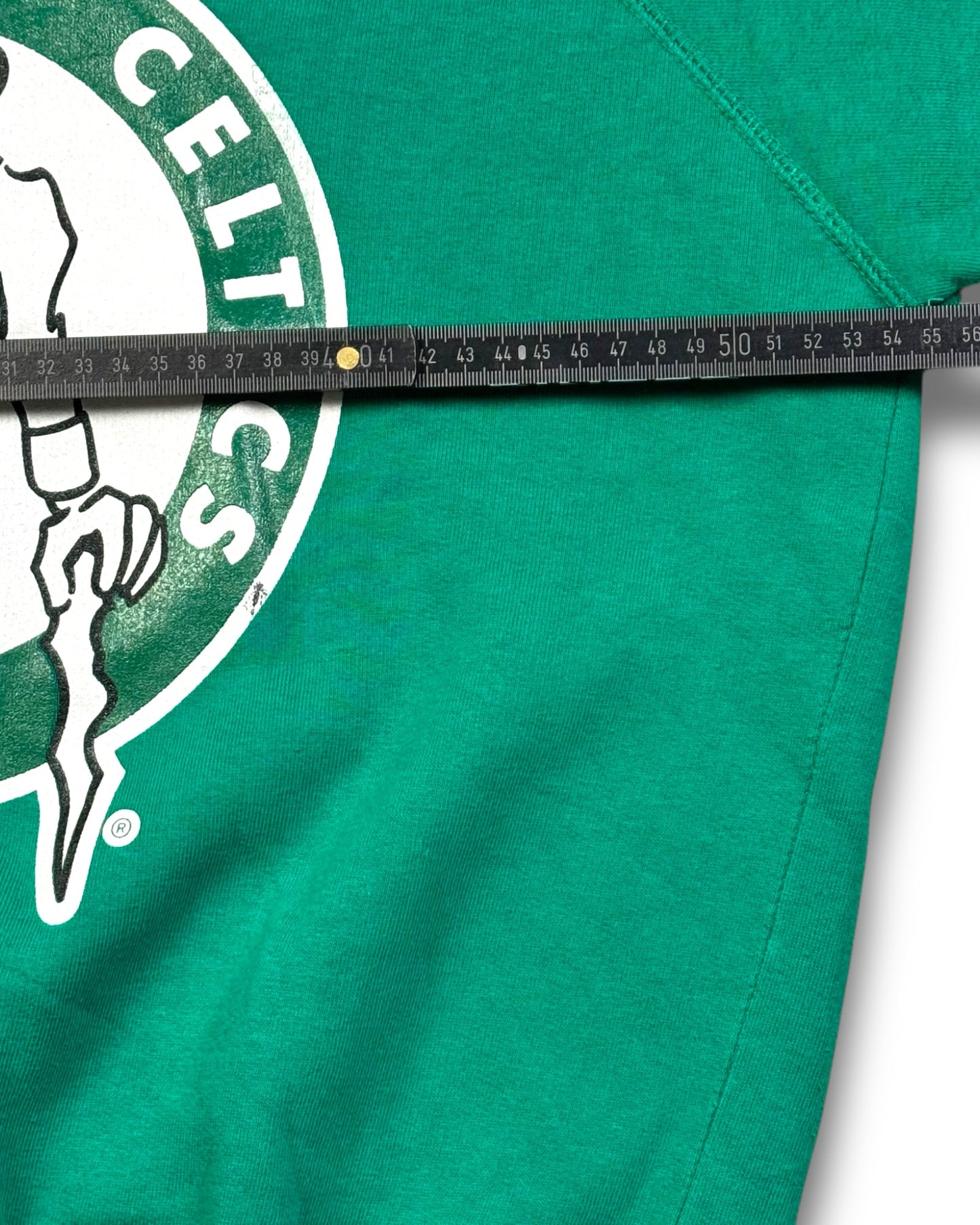 1990's Champion Boston Celtics Sweater *very rare (S)