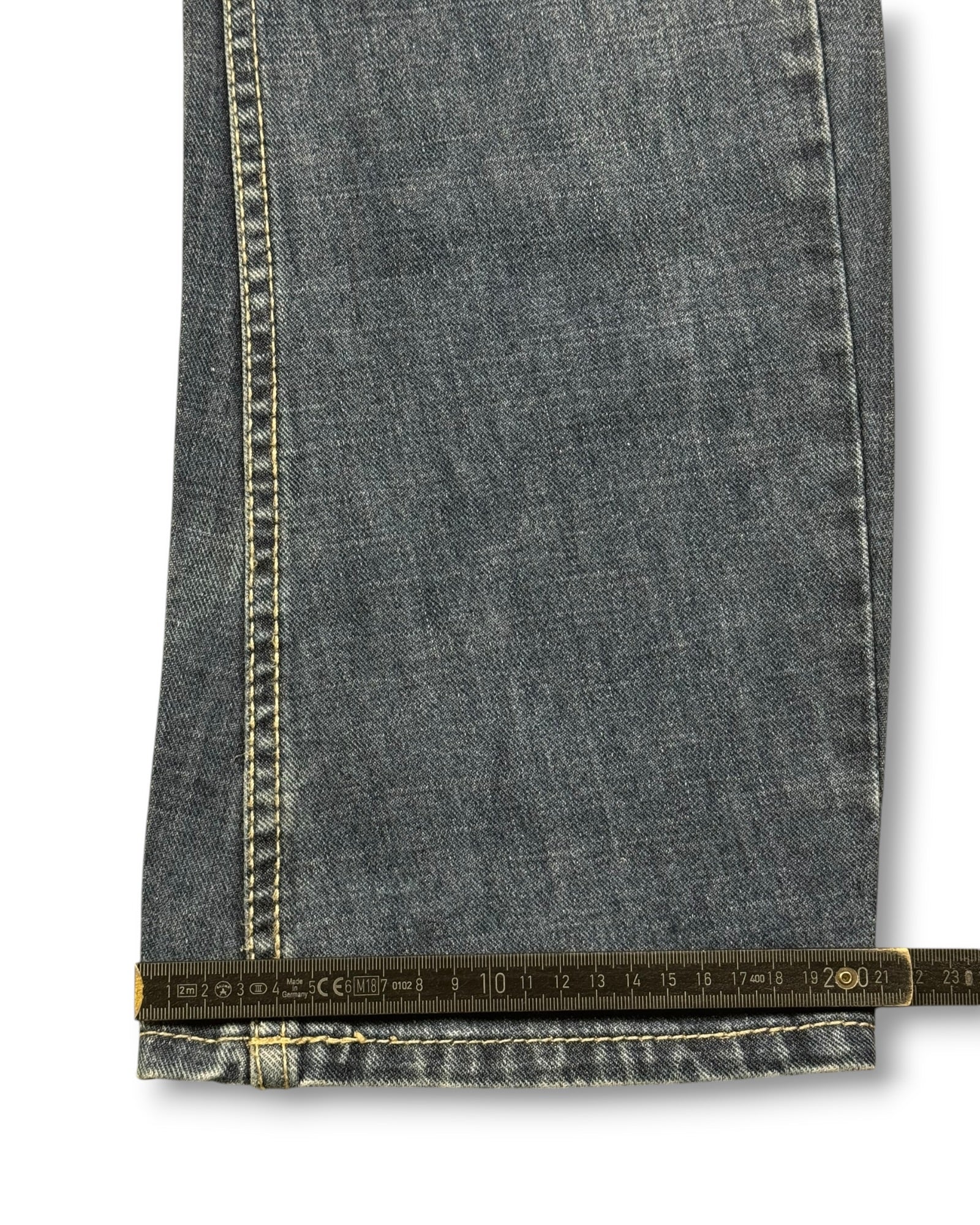 2000's Tough Straight/Baggy Jeans *rare 32x34 (M)