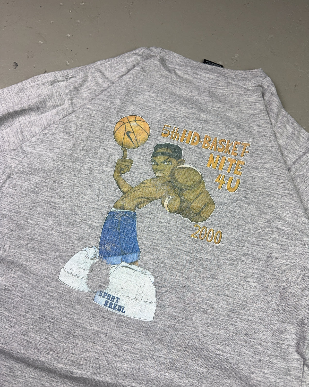 2000's Nike Basketball T-shirt *very rare (L)