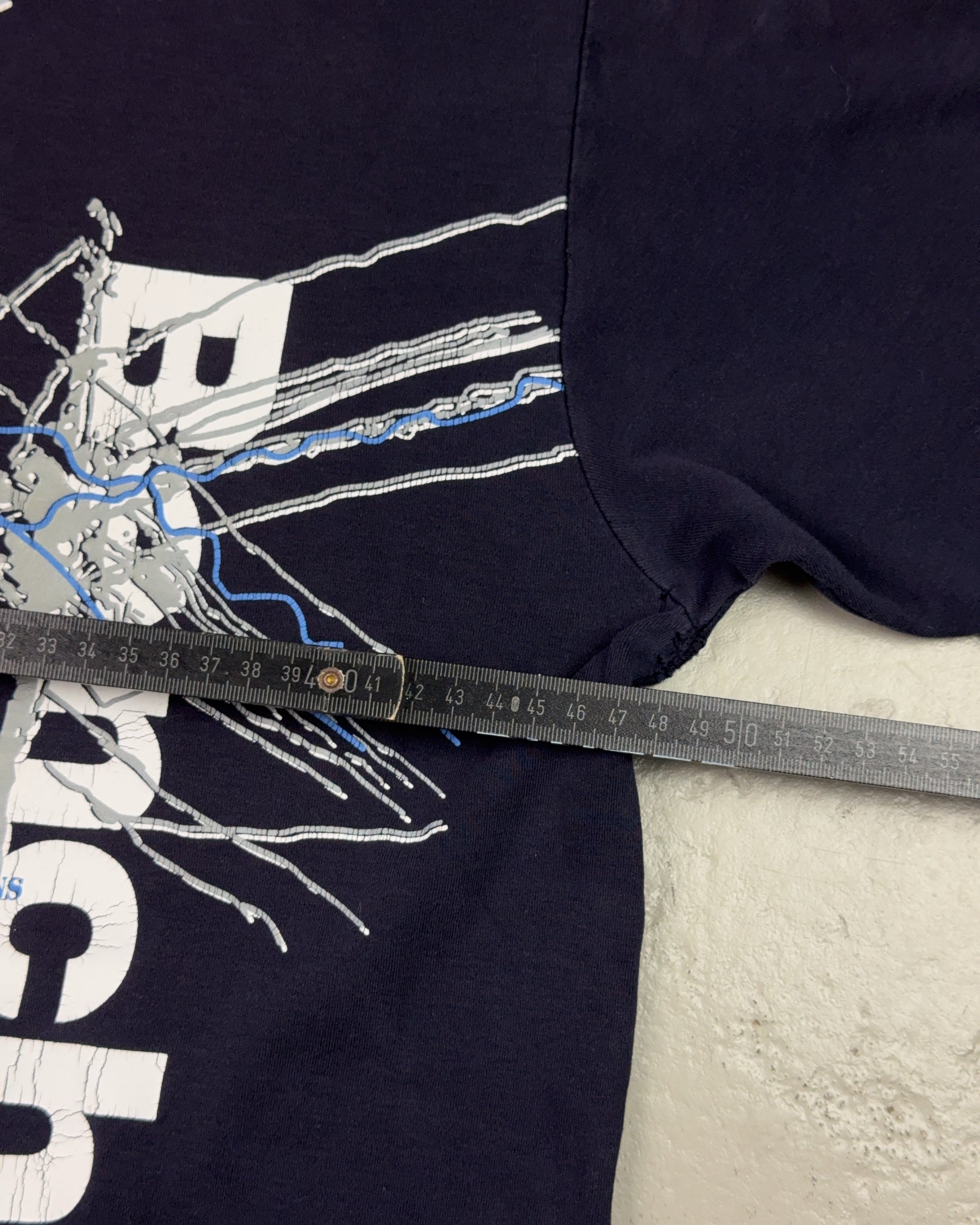 2000's Bench. T-shirt *rare (L)