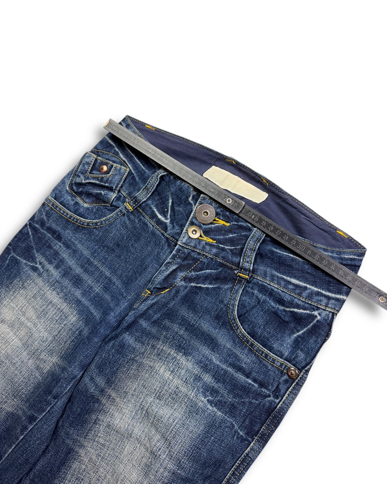 2000's Japanese Style Low Waist/Bootcut Jeans Women's *rare 26x30 (XS)