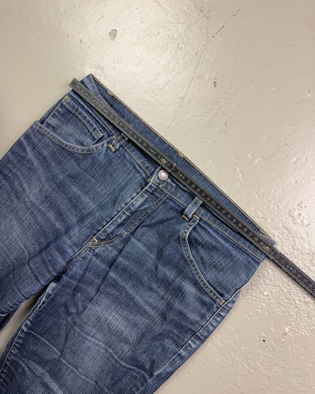 2000's Levi's Bootcut Jeans *rare 30x32 (M)