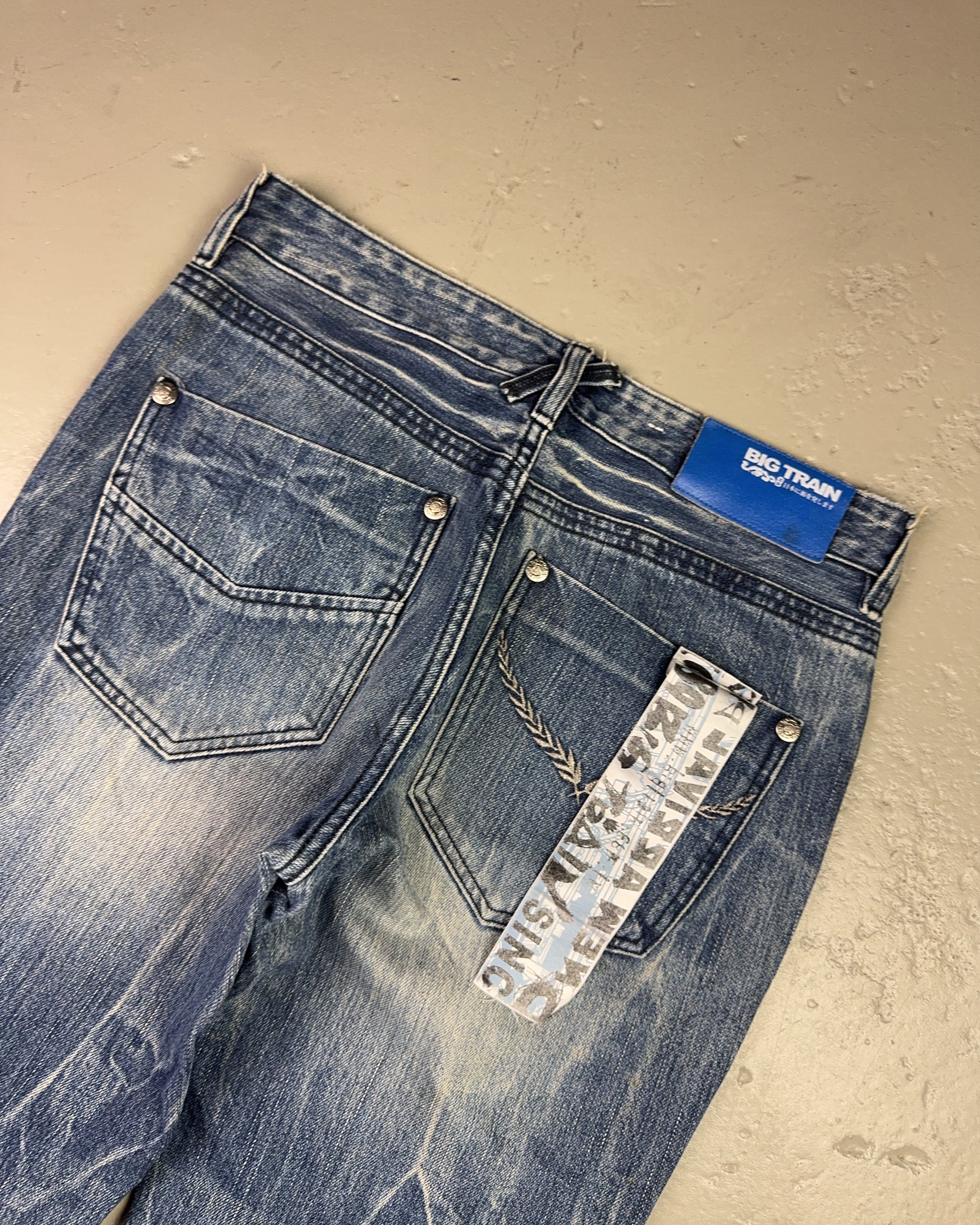 2000's Big Train Japanese Archive Straight/Baggy Jeans *very rare 32x32 (M)