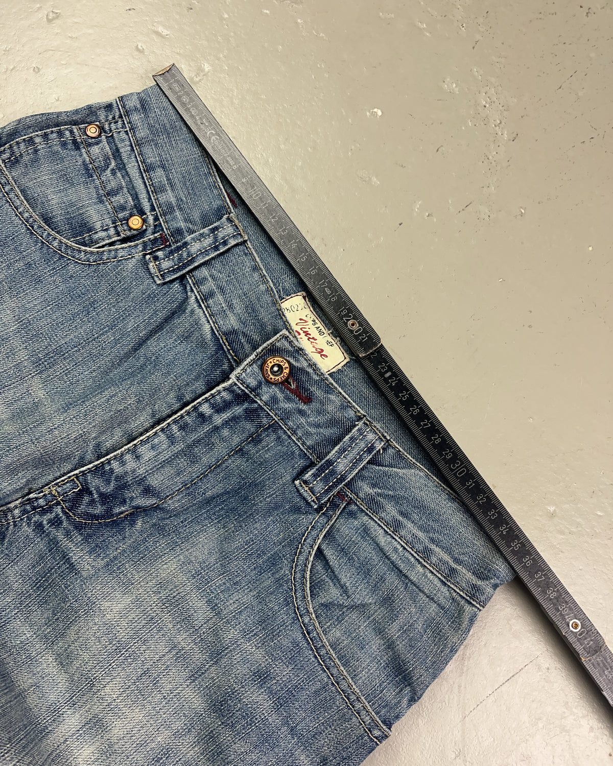 2000's Chips And Cheeps Straight Jeans * 26x30 (S)