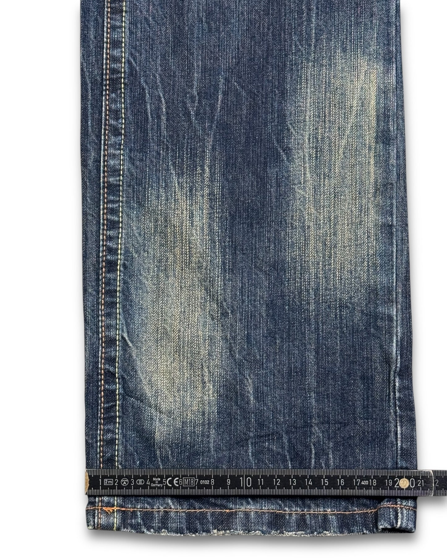 2000's J950 Straight/Baggy Japanese Archive Jeans *extremely rare 34x34 (L)