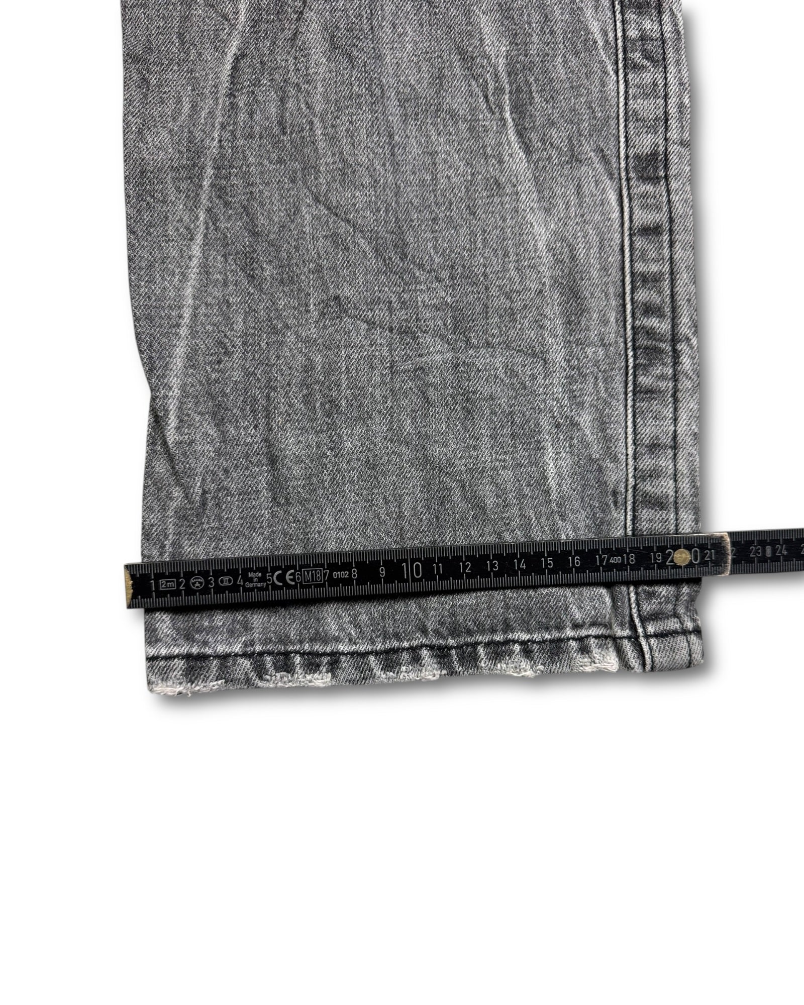 2000's Oniarai Straight/Baggy Japanese Jeans *very rare 32x32 (M)