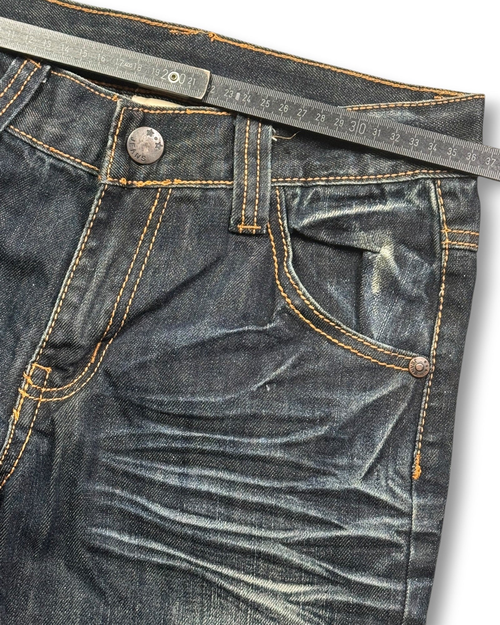 2000's Japanese Archive Straight/Baggy Jeans *very rare 26x26 (XS)