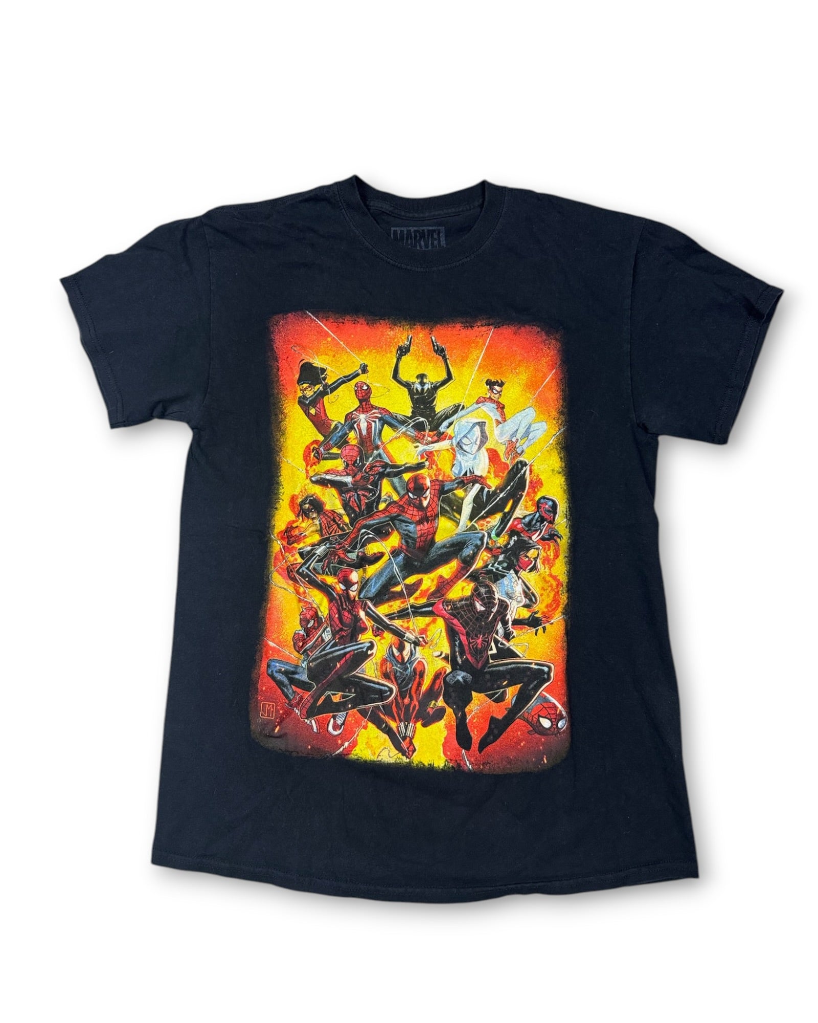 2020's Marvel T-shirt * (M)