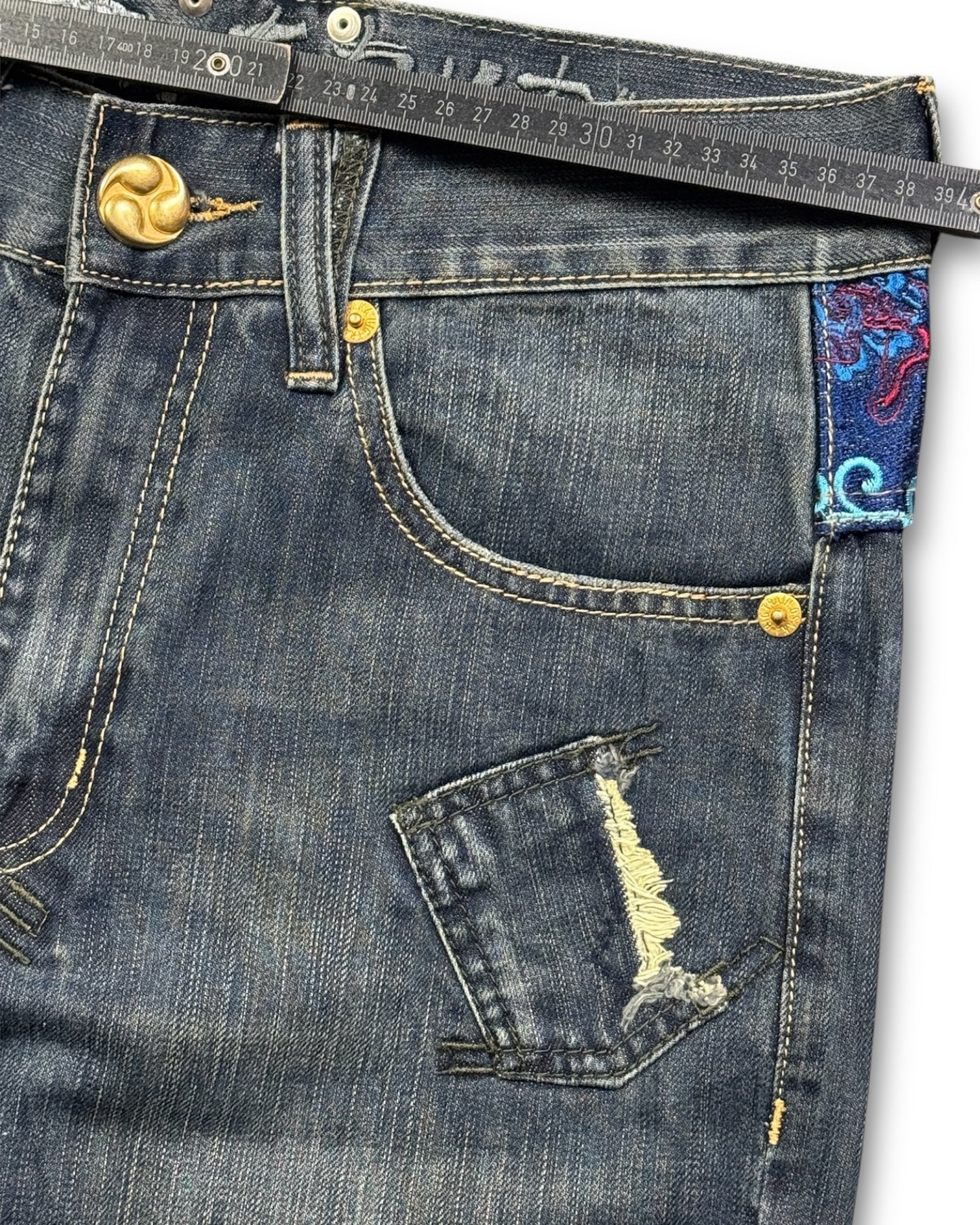 2000's Big Train Straight/Baggy Japanese Archive Jeans *very rare 30x30 (M)