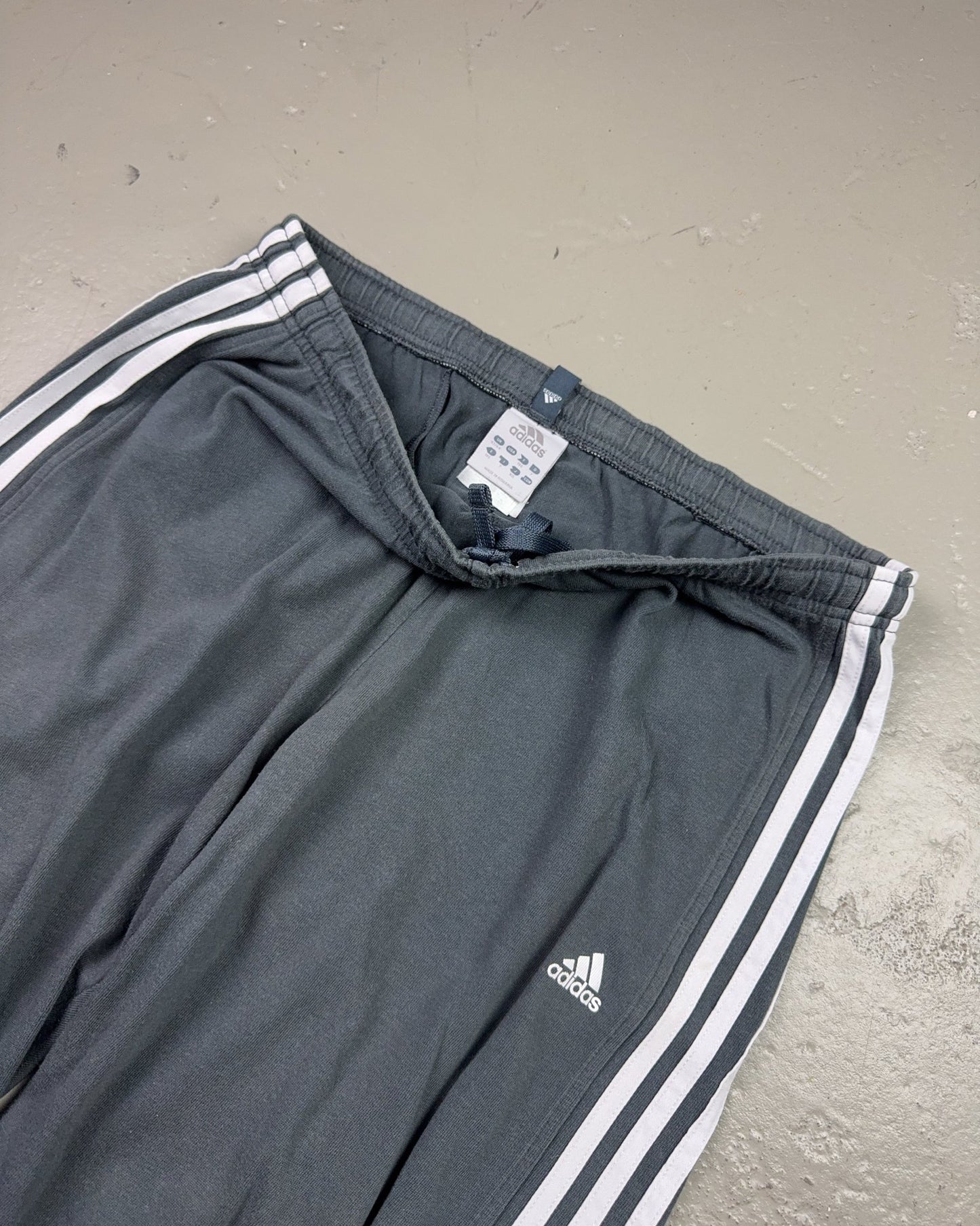 2000's Adidas Baggy Track Pants * (M)