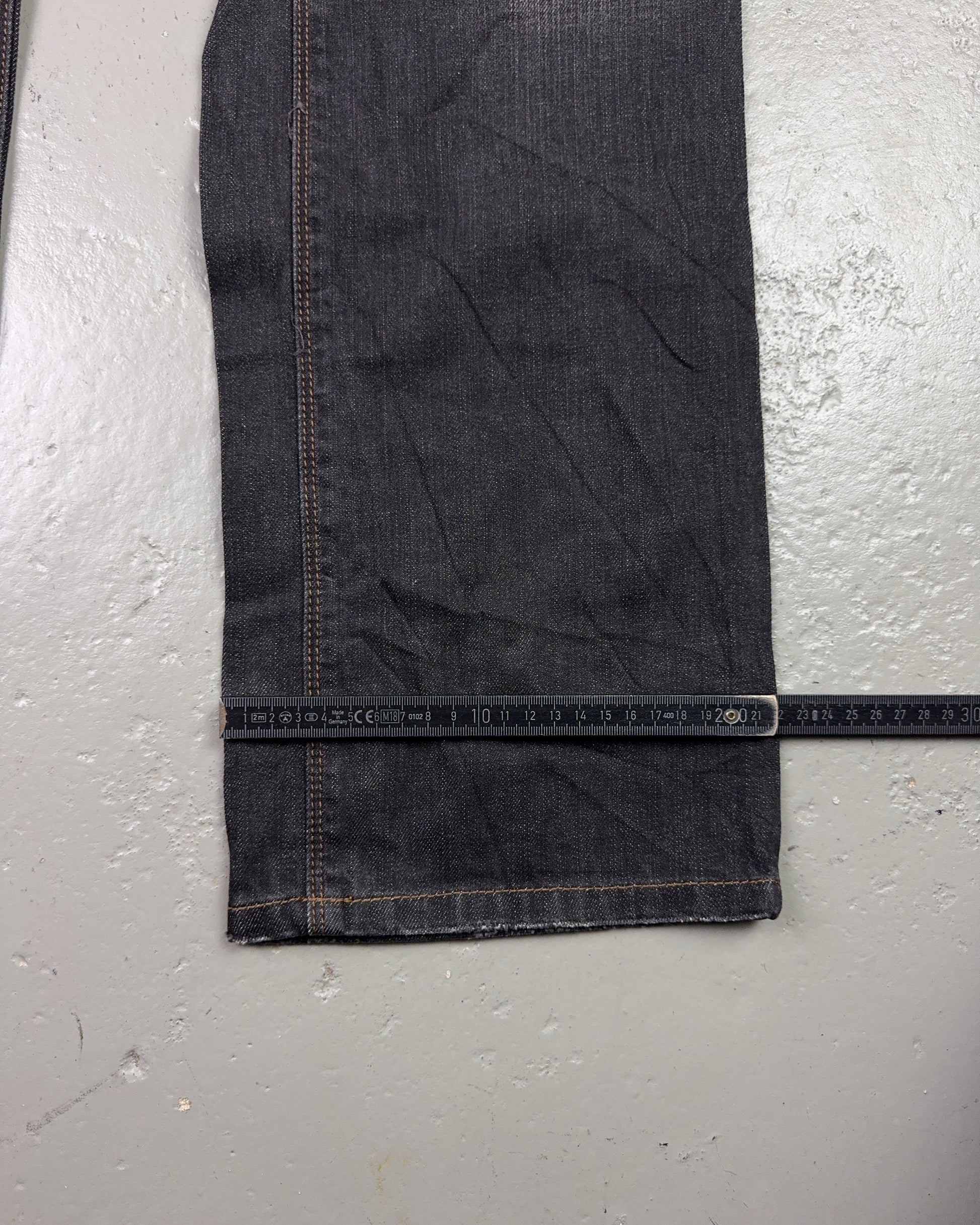 2000's Izzvati Japanese Straight/Baggy Jeans *rare 32x32 (M)