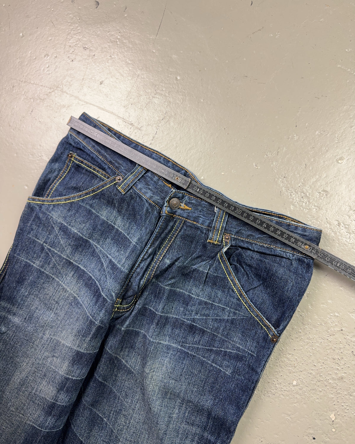 2000's Japanese Baggy/Bootcut Jeans *rare 32x32 (M)