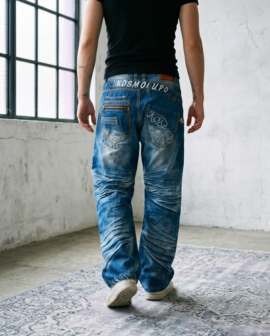 Model wearing Kosmo Lupo XXL