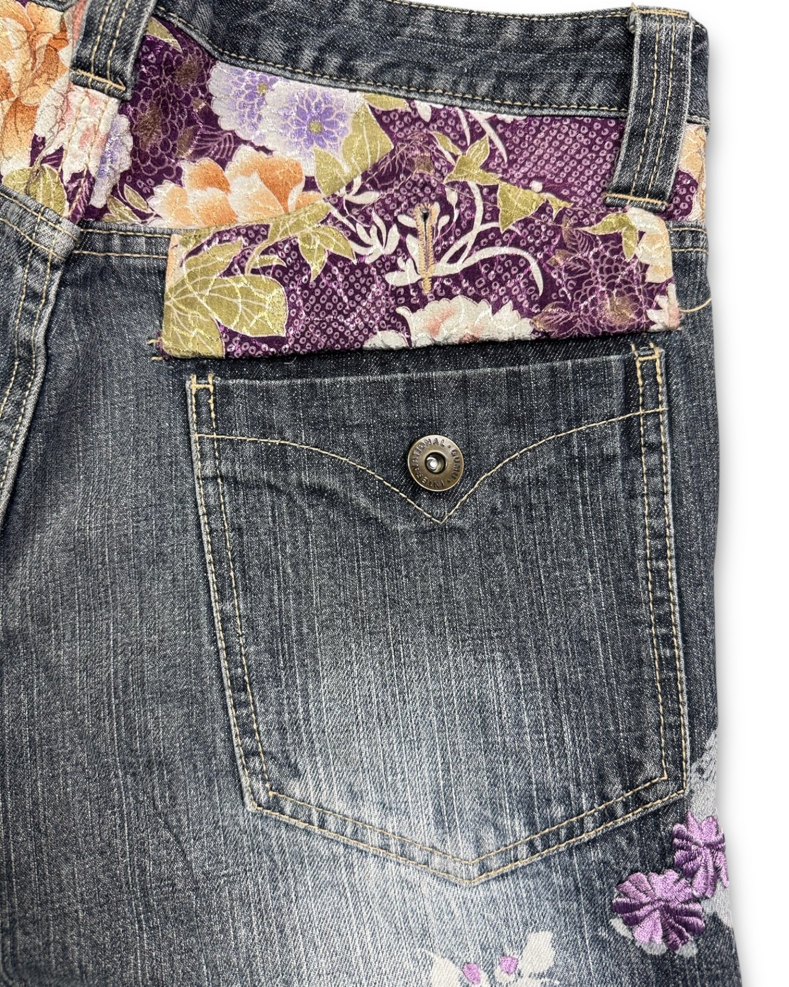 2000's Gumu Baggy Japanese Archive Jeans *very rare 32x28 (M)