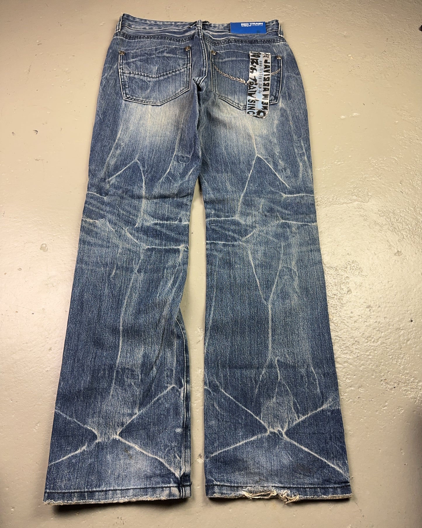 2000's Big Train Japanese Archive Straight/Baggy Jeans *very rare 32x32 (M)