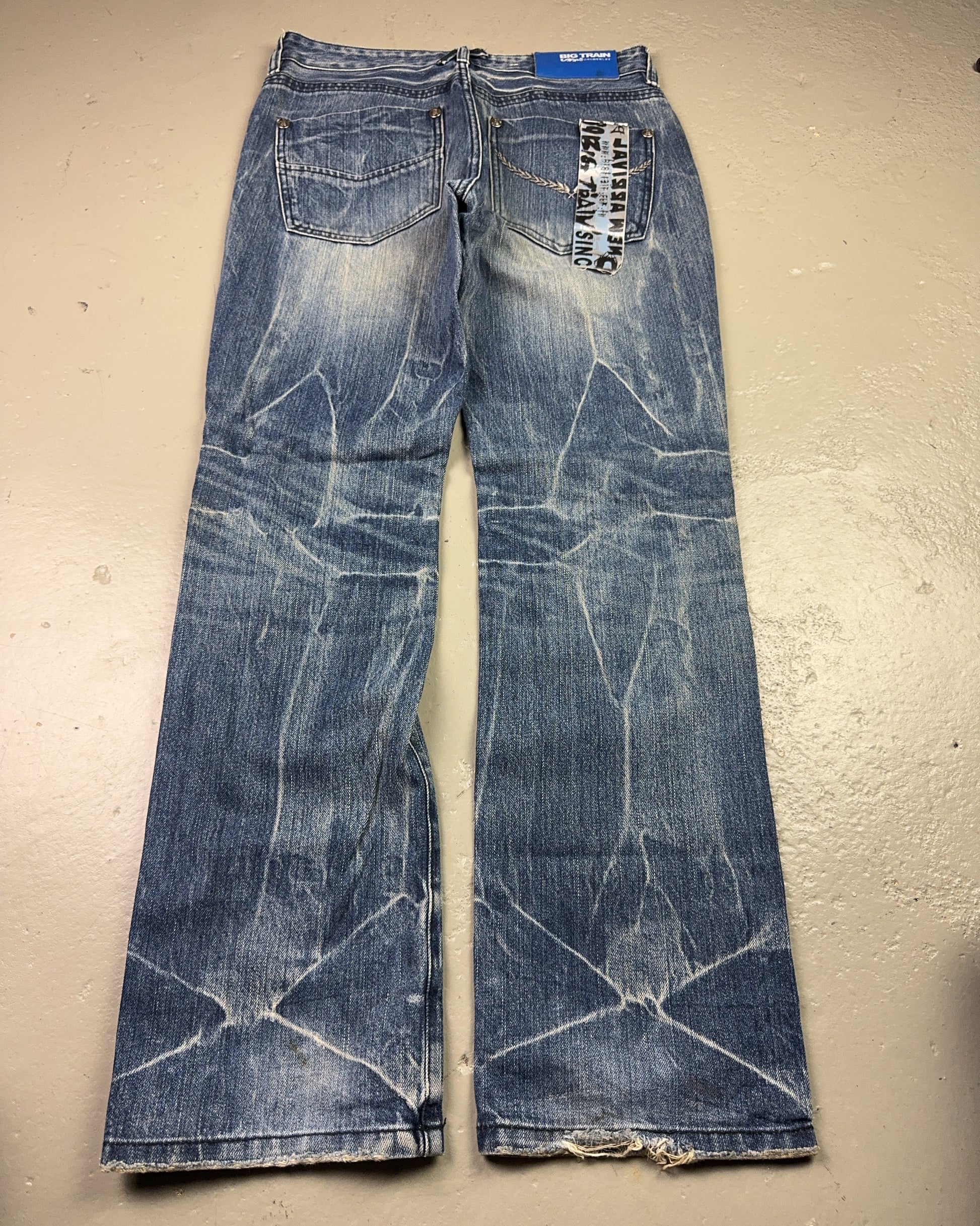 2000's Big Train Japanese Archive Straight/Baggy Jeans *very rare 32x32 (M)