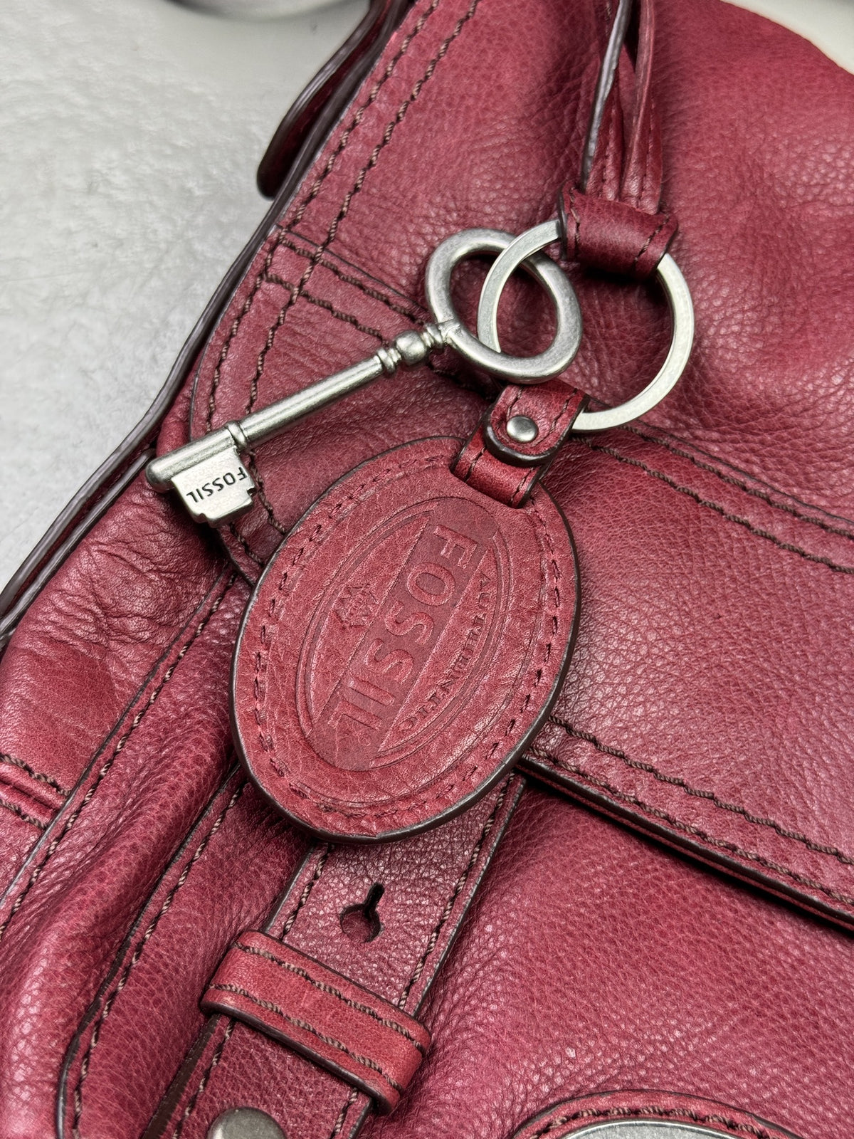 2000's Fossil Leather Crossbody Bag * - Lennys Vintage