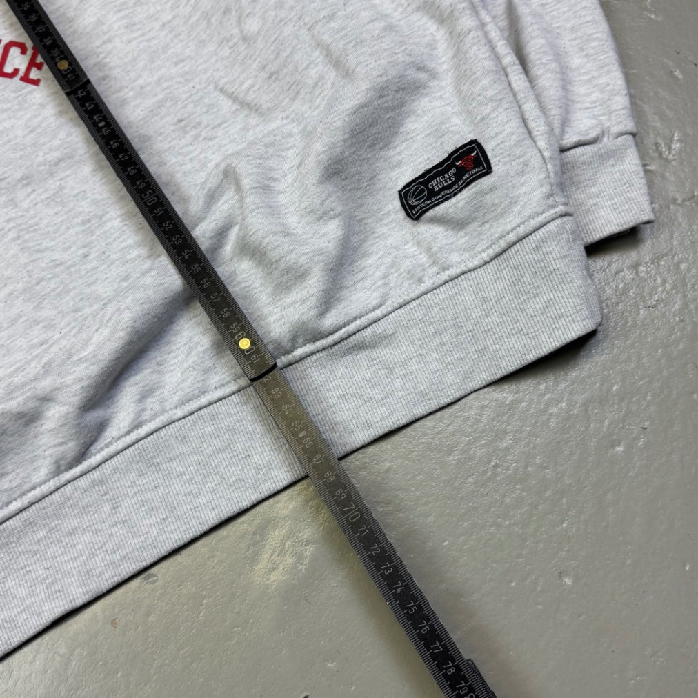 2000's Chicago Bulls Gray Sweatshirt *rare (XL)